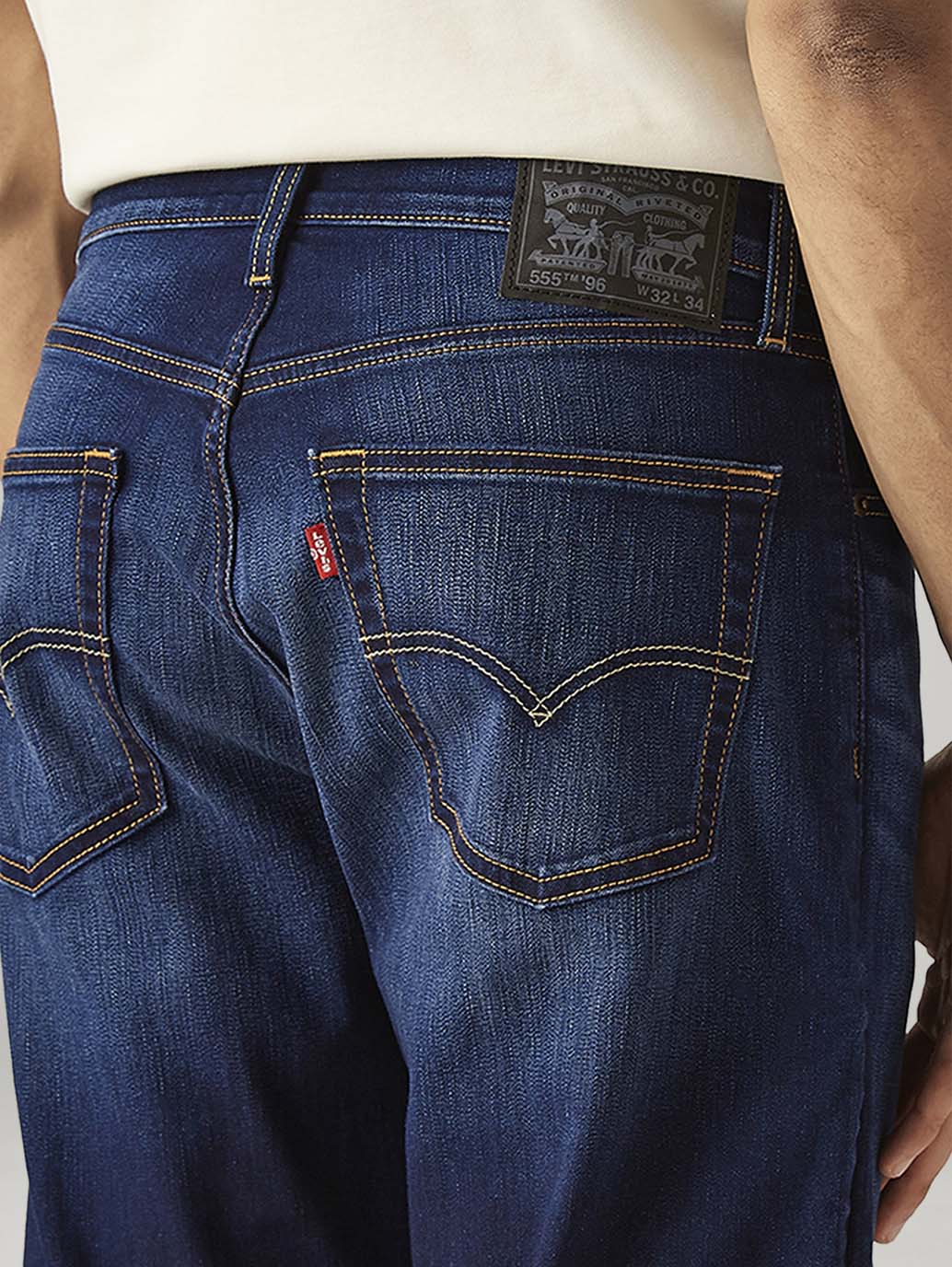 Men's 555 Blue Relaxed Straight Fit Mid Rise Commuter Jeans