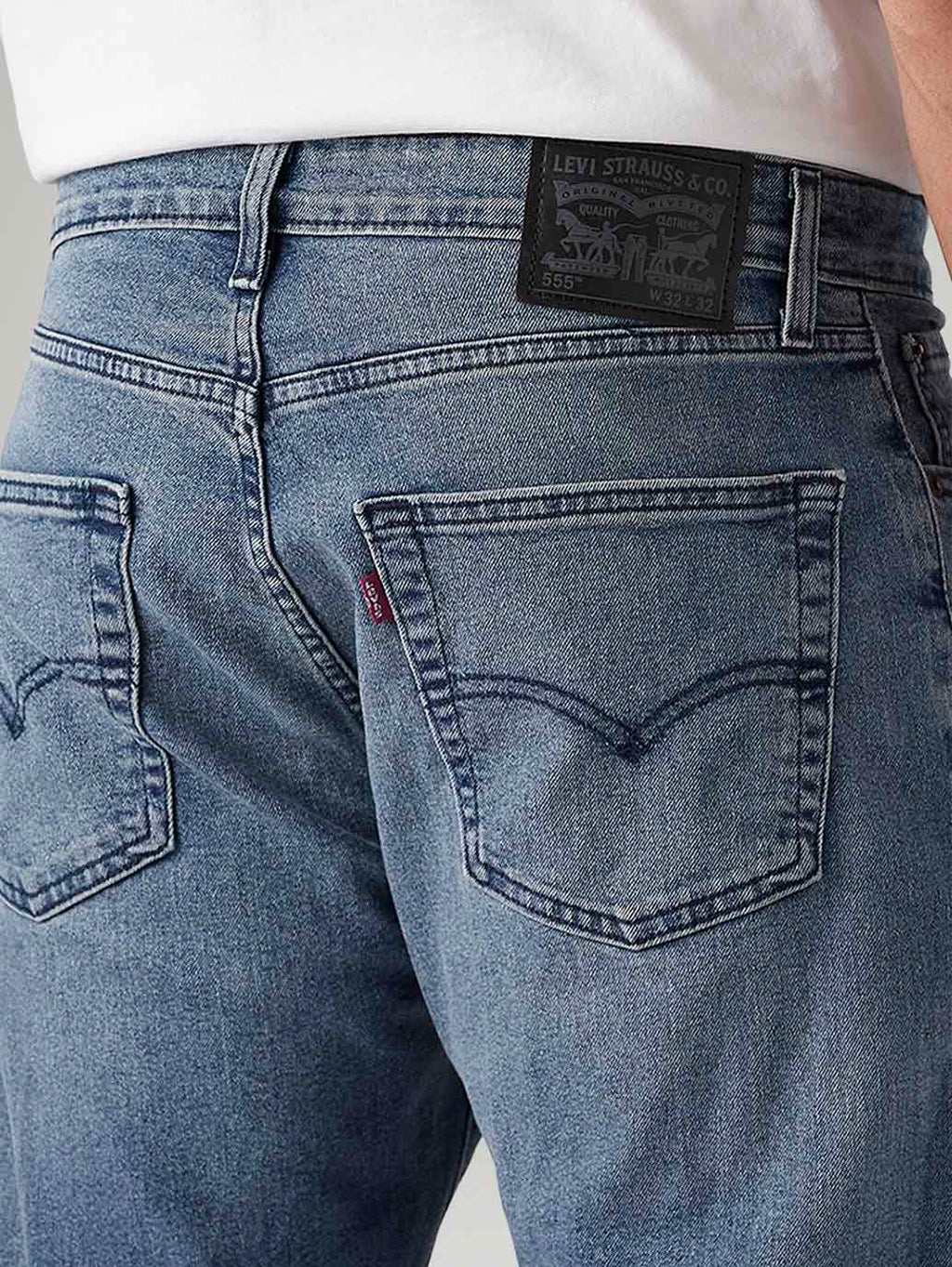 Men's 555 Blue Relaxed Straight Fit Mid Rise Commuter Jeans