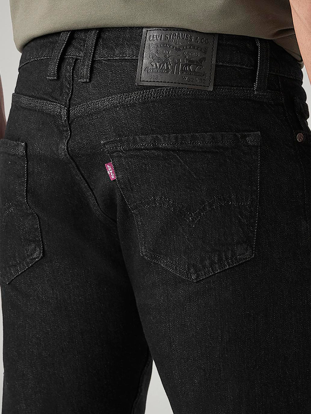 Men's 513 Black Slim Straight Fit Mid Rise Jeans