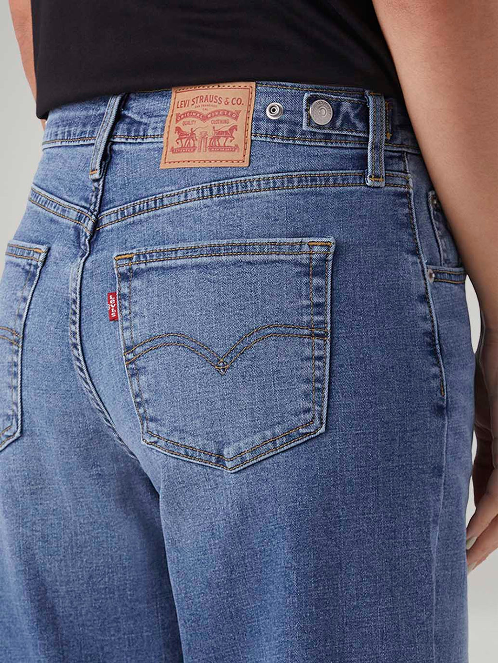Women's Blue Wide Leg Fit Mid Rise Cinched Jeans