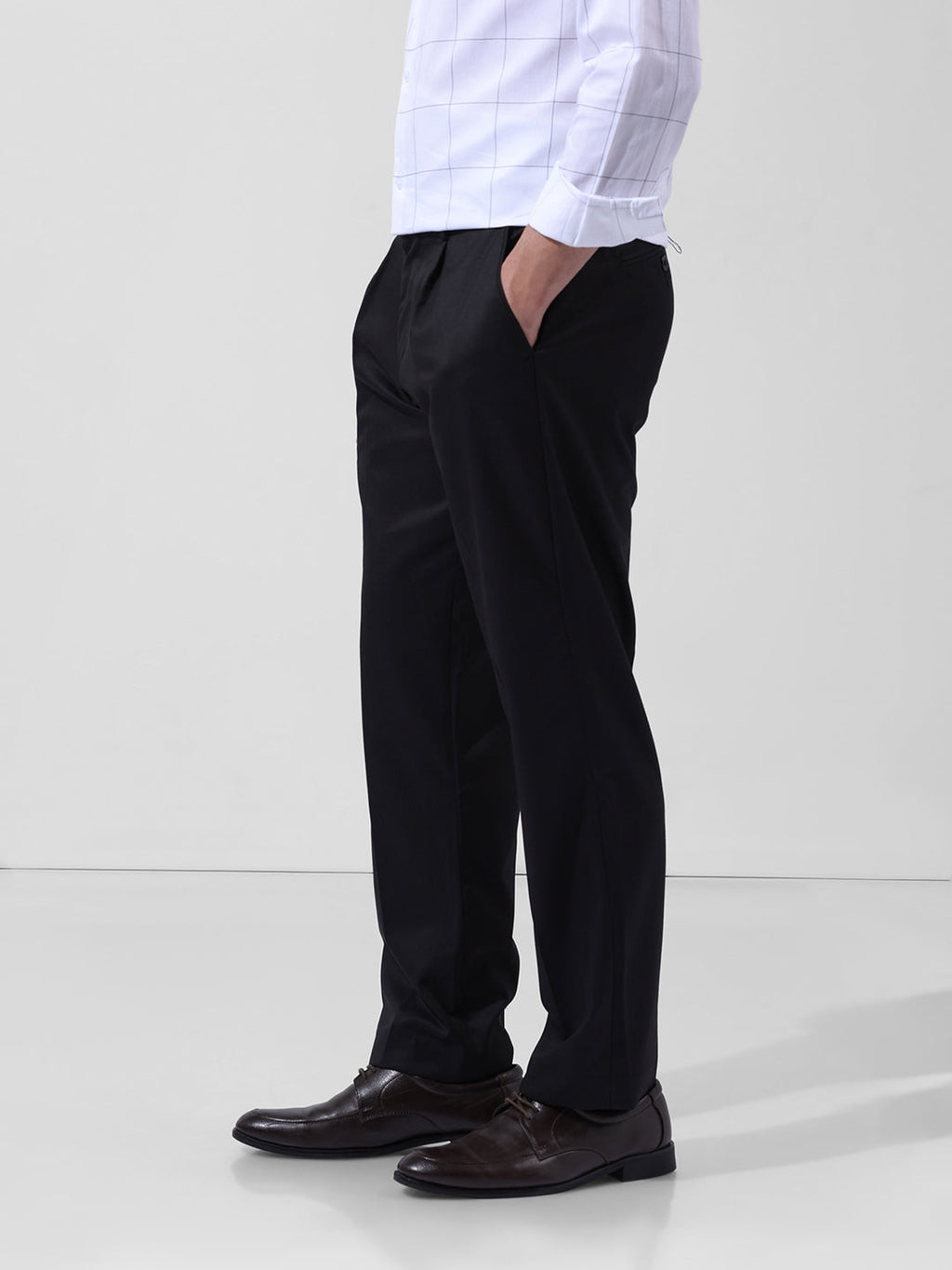 Men's Black Regular Fit Solid Formal Trouser