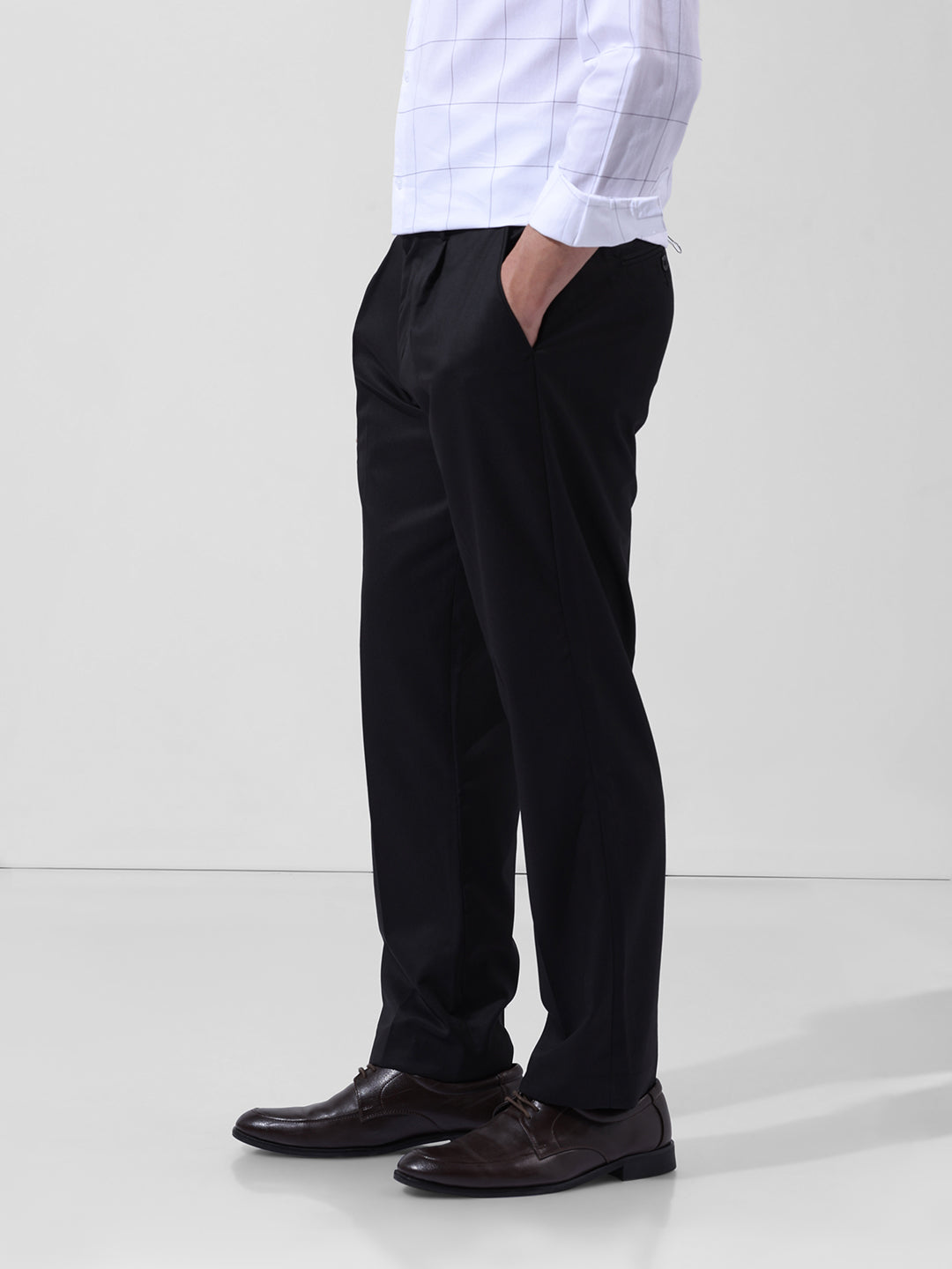 Men's Black Regular Fit Solid Formal Trouser