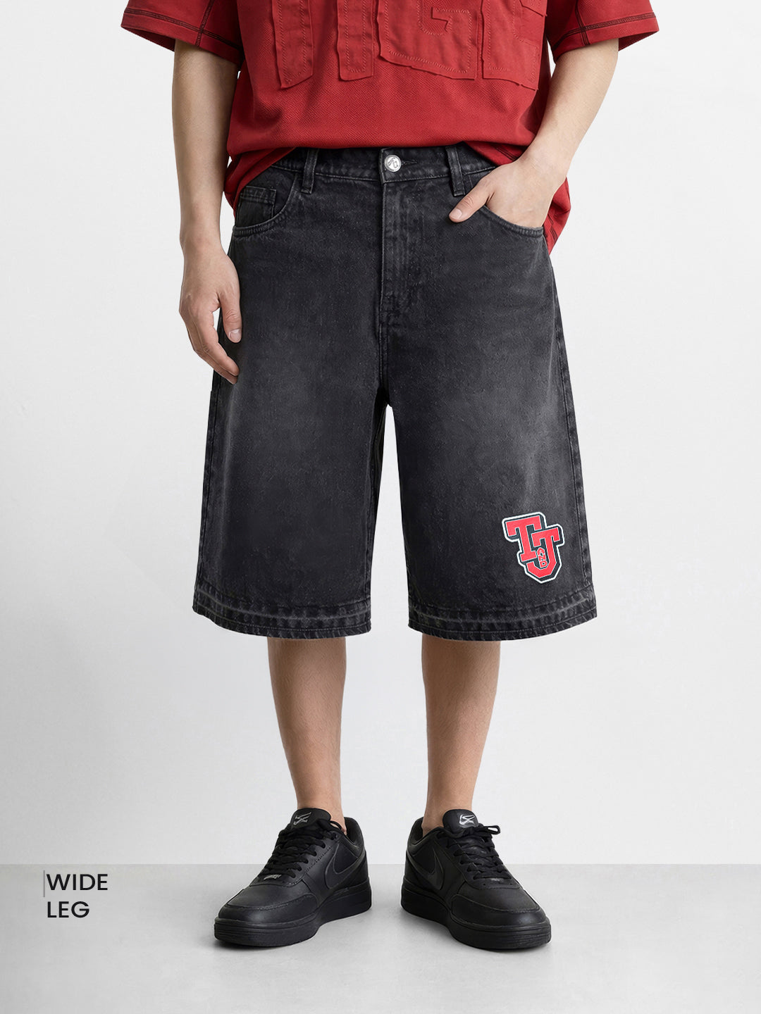 Men's Black Relaxed Fit  Tom And Jerry Character Shorts
