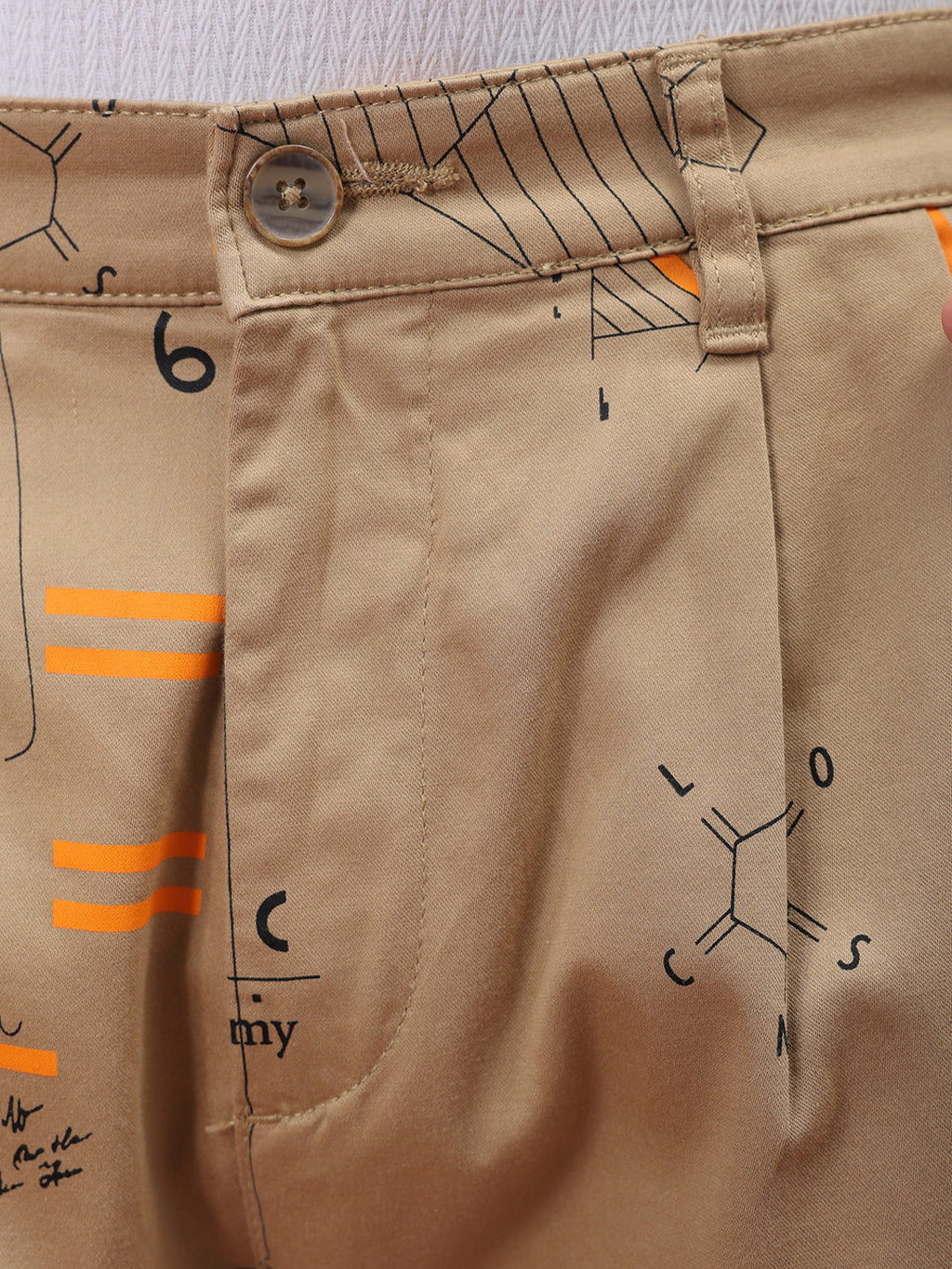 Men's Beige Relaxed Fit Printed Casual Shorts