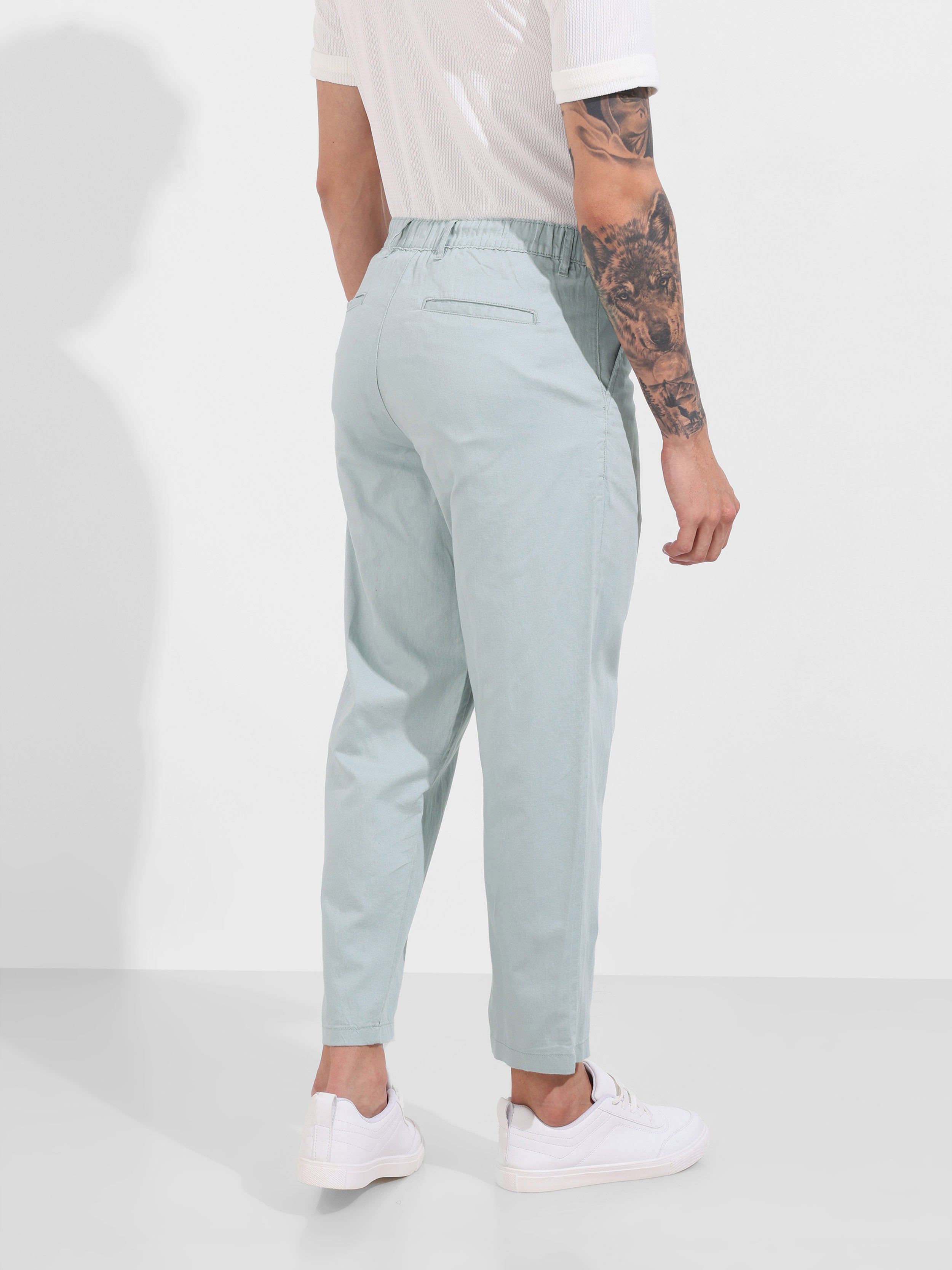Men's Green Relaxed Fit Solid Casual Trousers