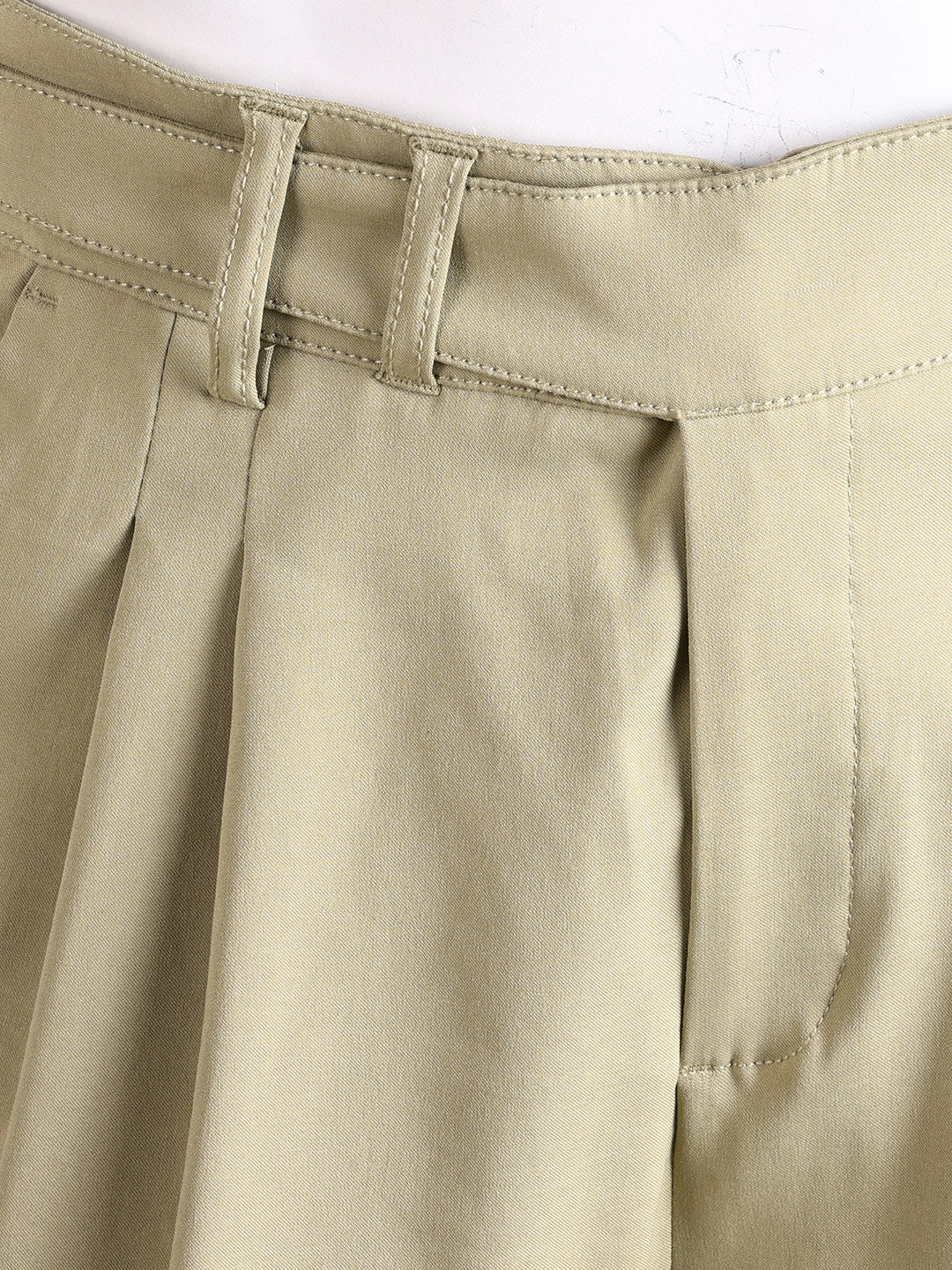 Men's Green Relaxed Fit Solid Casual Trousers