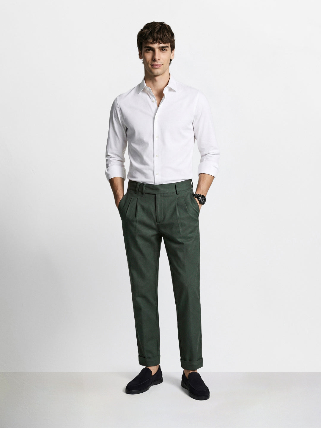Men's Green Relaxed Fit Solid Casual Trousers