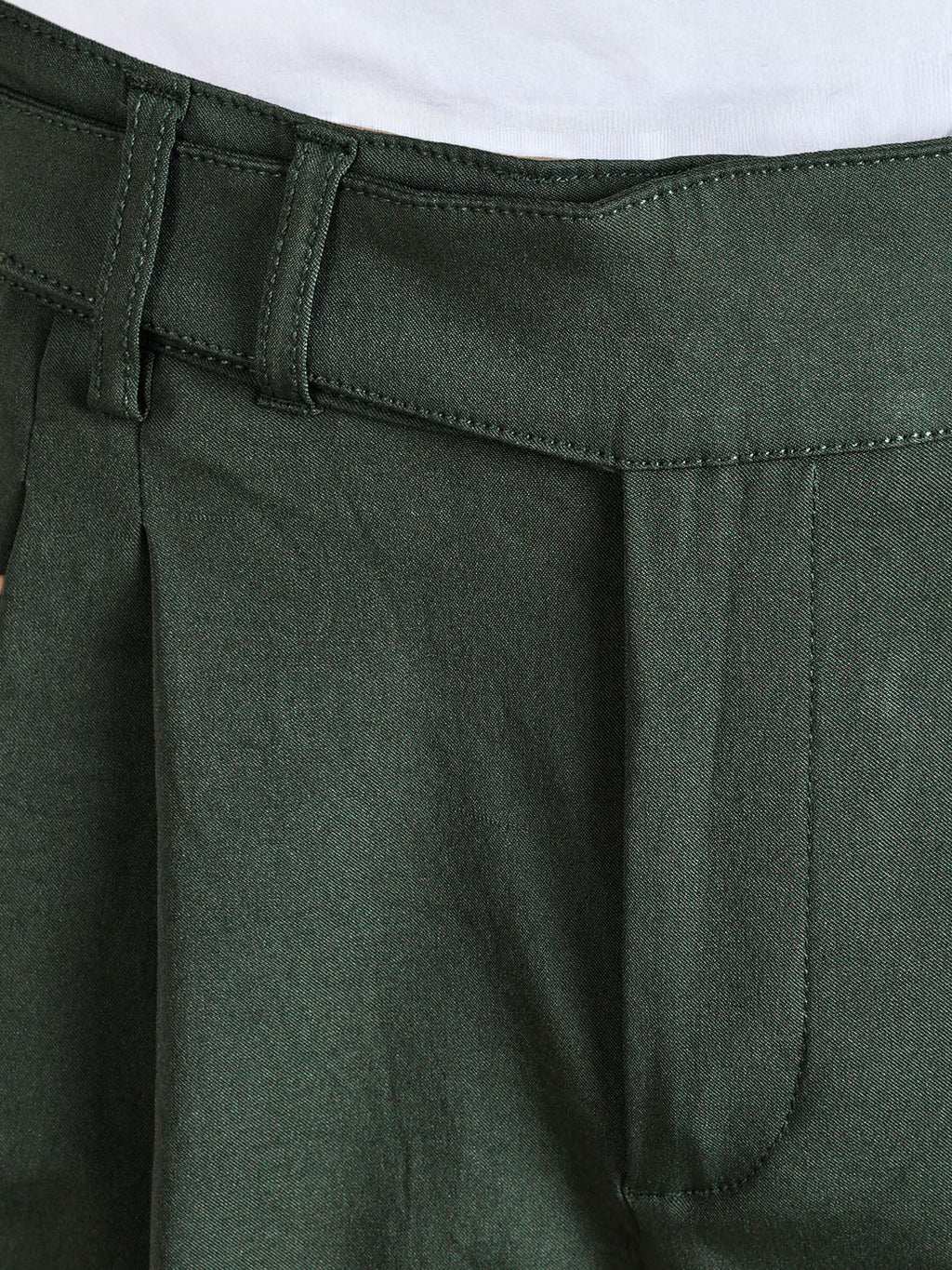 Men's Green Relaxed Fit Solid Casual Trousers