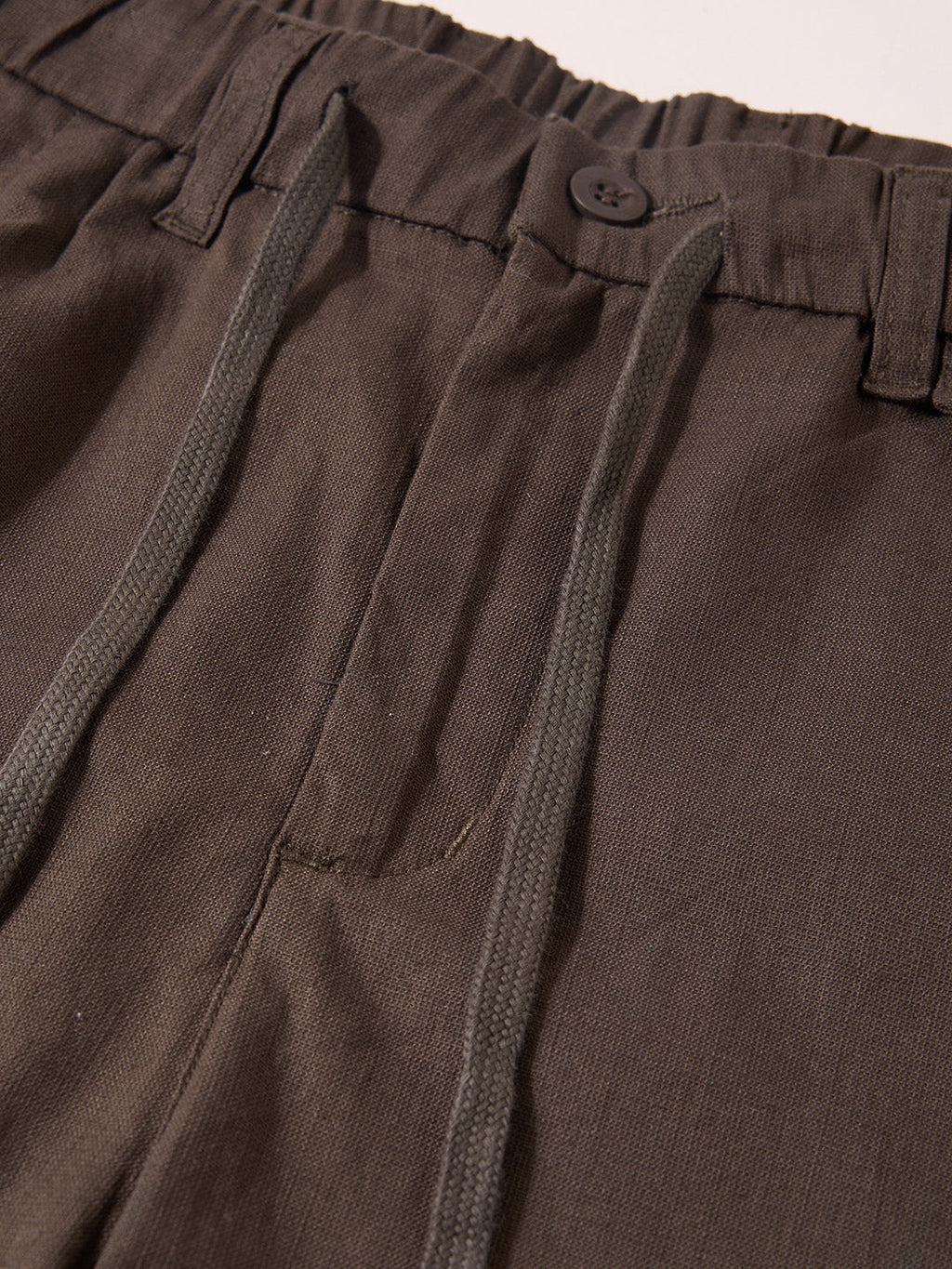 Men's Olive Regular Fit Solid Casual Trousers