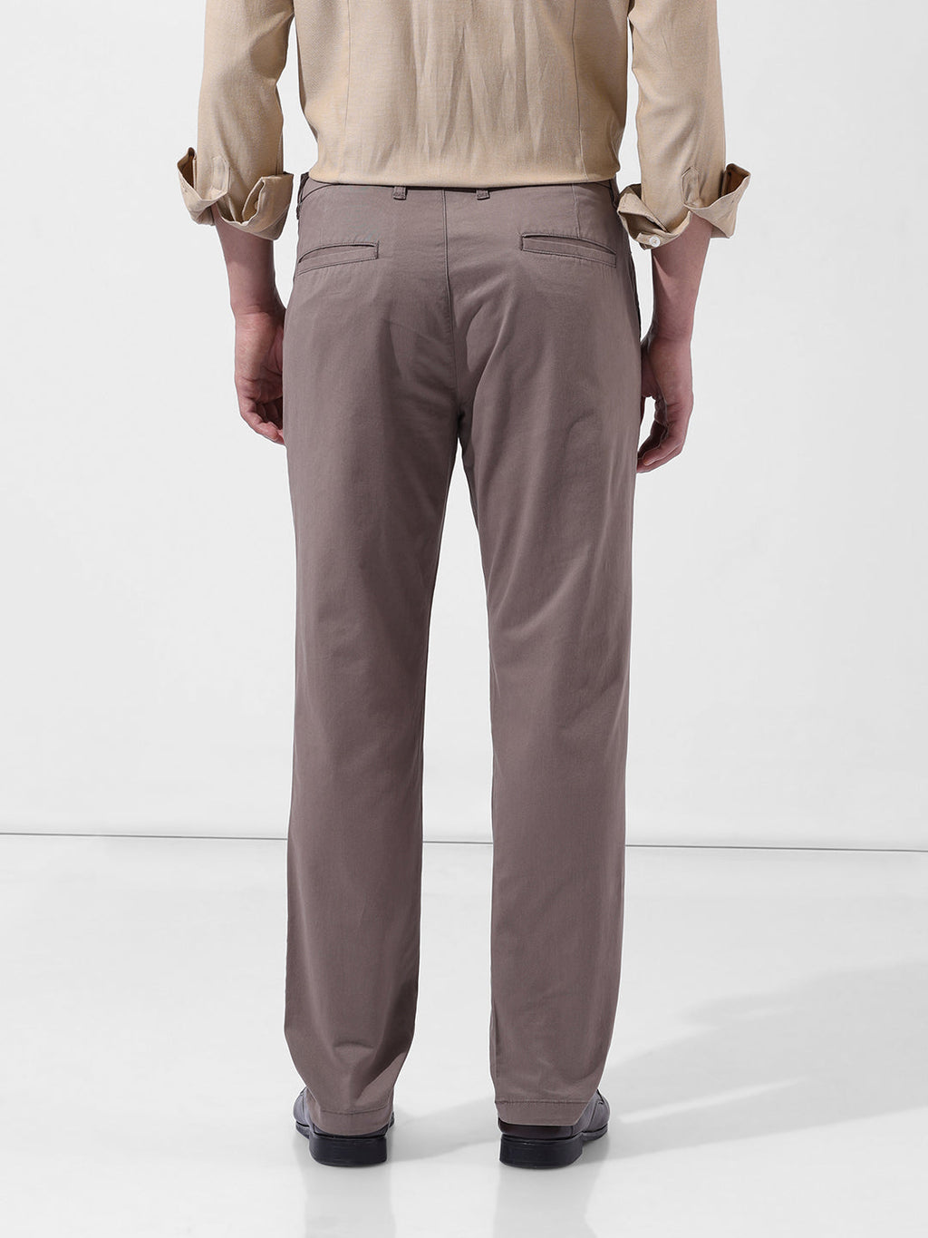 Men's Taupe Regular Fit Solid Casual Chinos