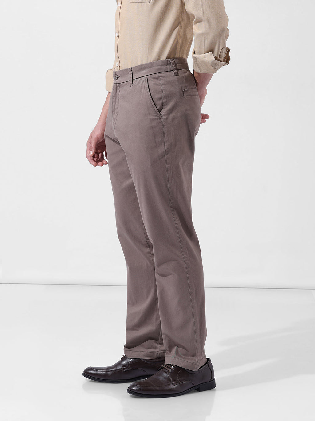 Men's Taupe Regular Fit Solid Casual Chinos