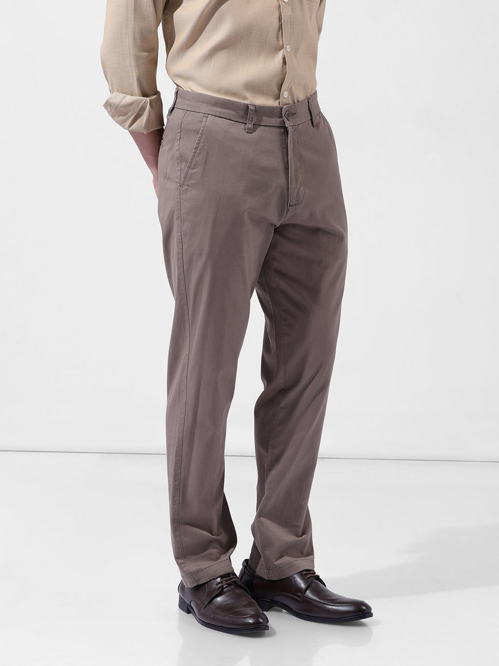 Men's Taupe Regular Fit Solid Casual Chinos