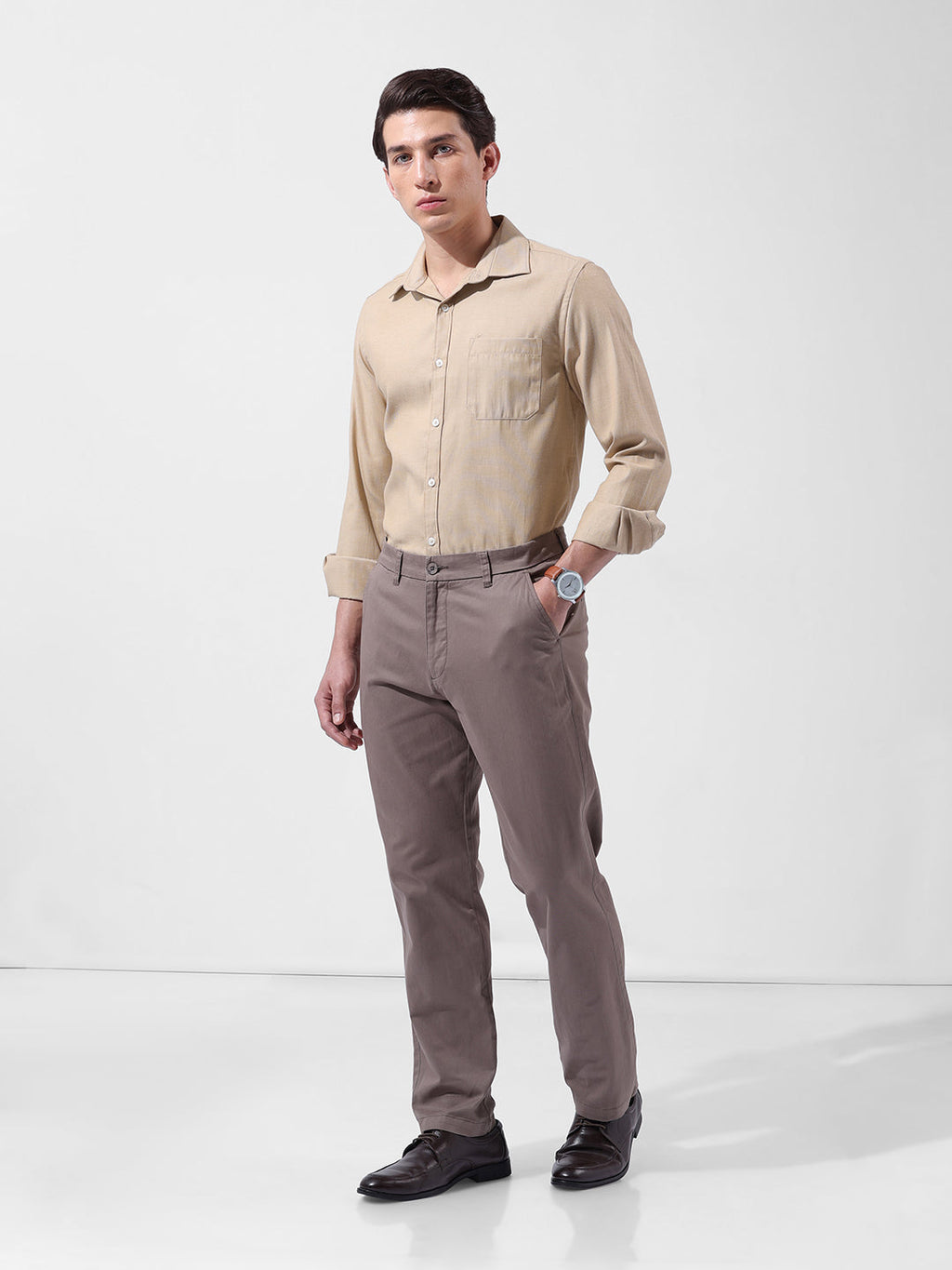 Men's Taupe Regular Fit Solid Casual Chinos