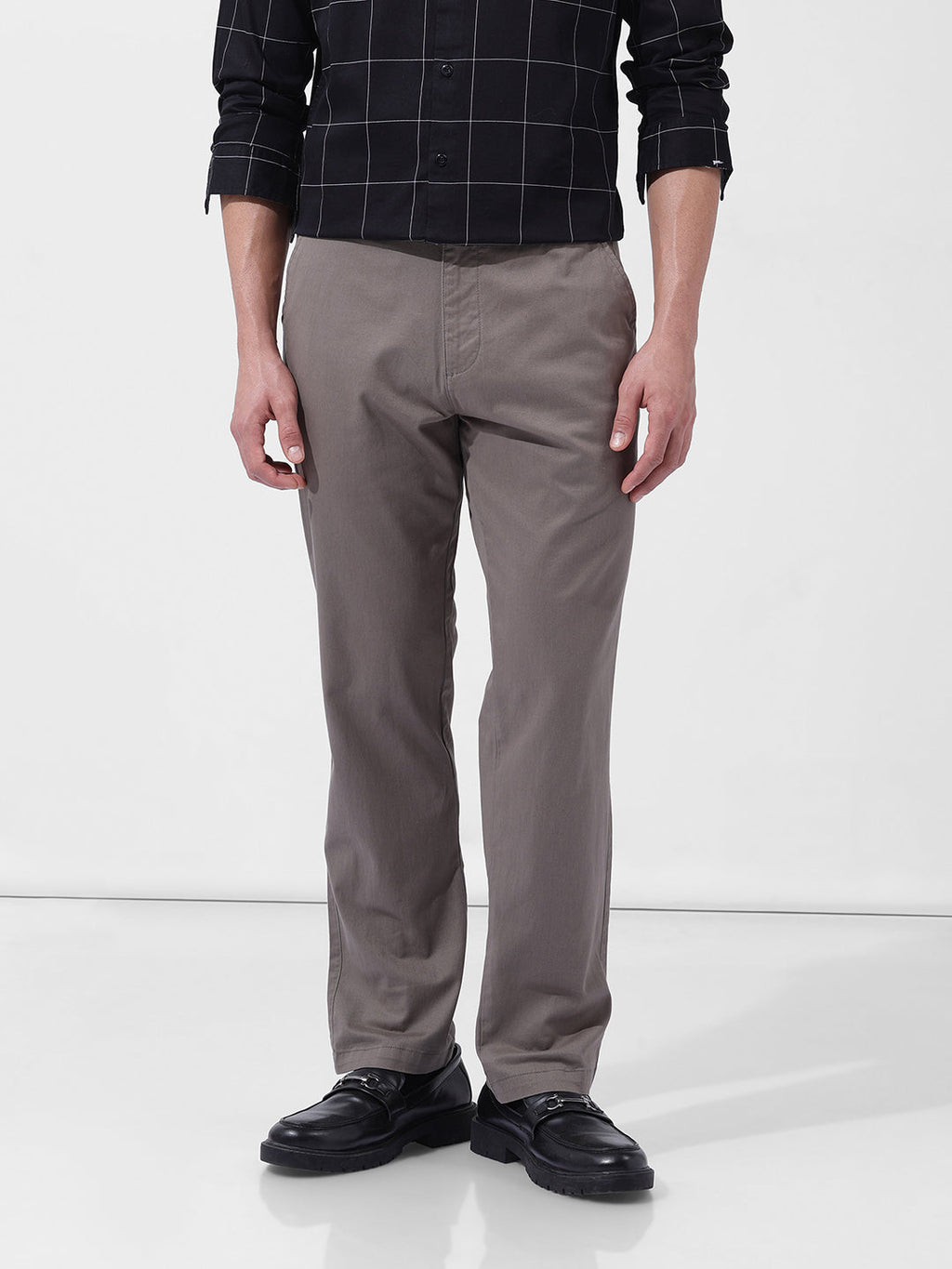 Men's Stone Regular Fit Solid Casual Chinos