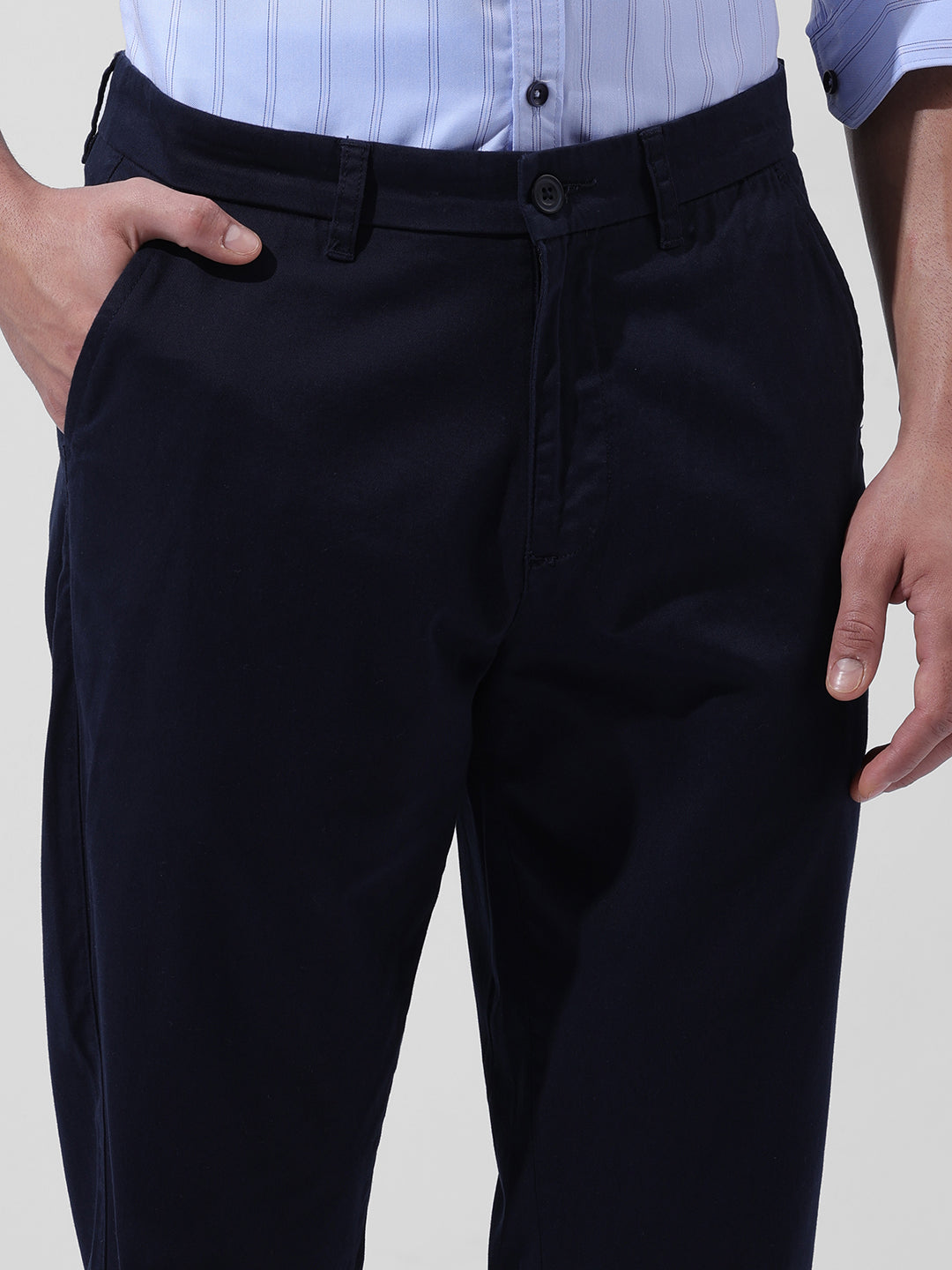 Men's Navy Blue Regular Fit Solid Casual Chinos