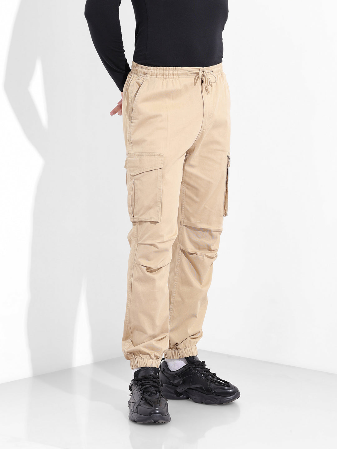 Men's Beige Relaxed Fit Solid Utility Cargo