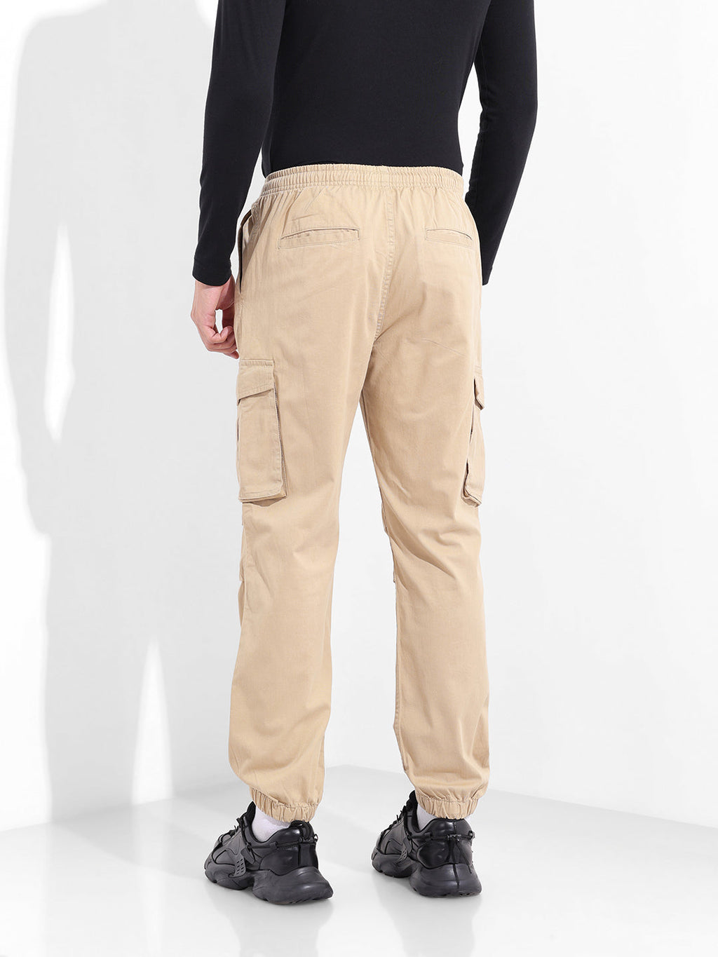 Men's Beige Relaxed Fit Solid Utility Cargo