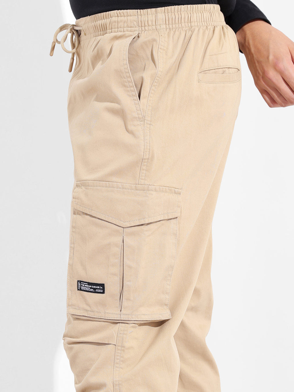 Men's Beige Relaxed Fit Solid Utility Cargo