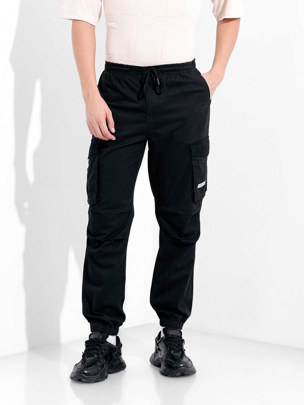 Men's Black Relaxed Fit Solid Utility Cargo