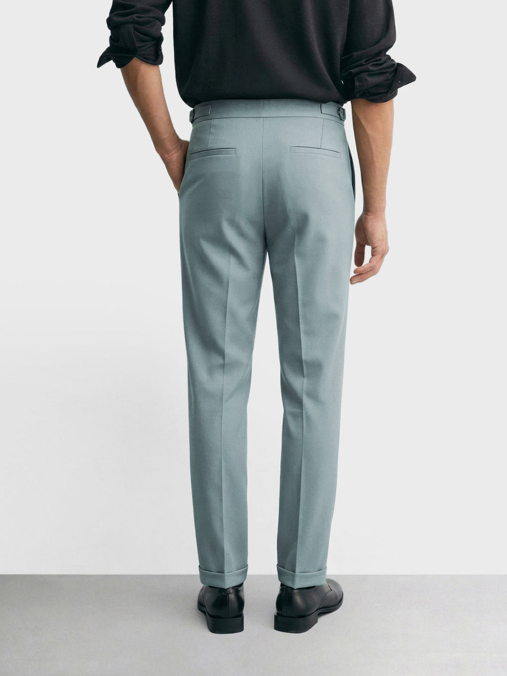 Men's Green Regular Fit Solid Casual Trousers