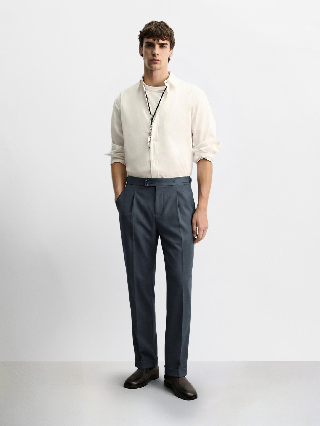 Men's Grey Regular Fit Solid Casual Trousers