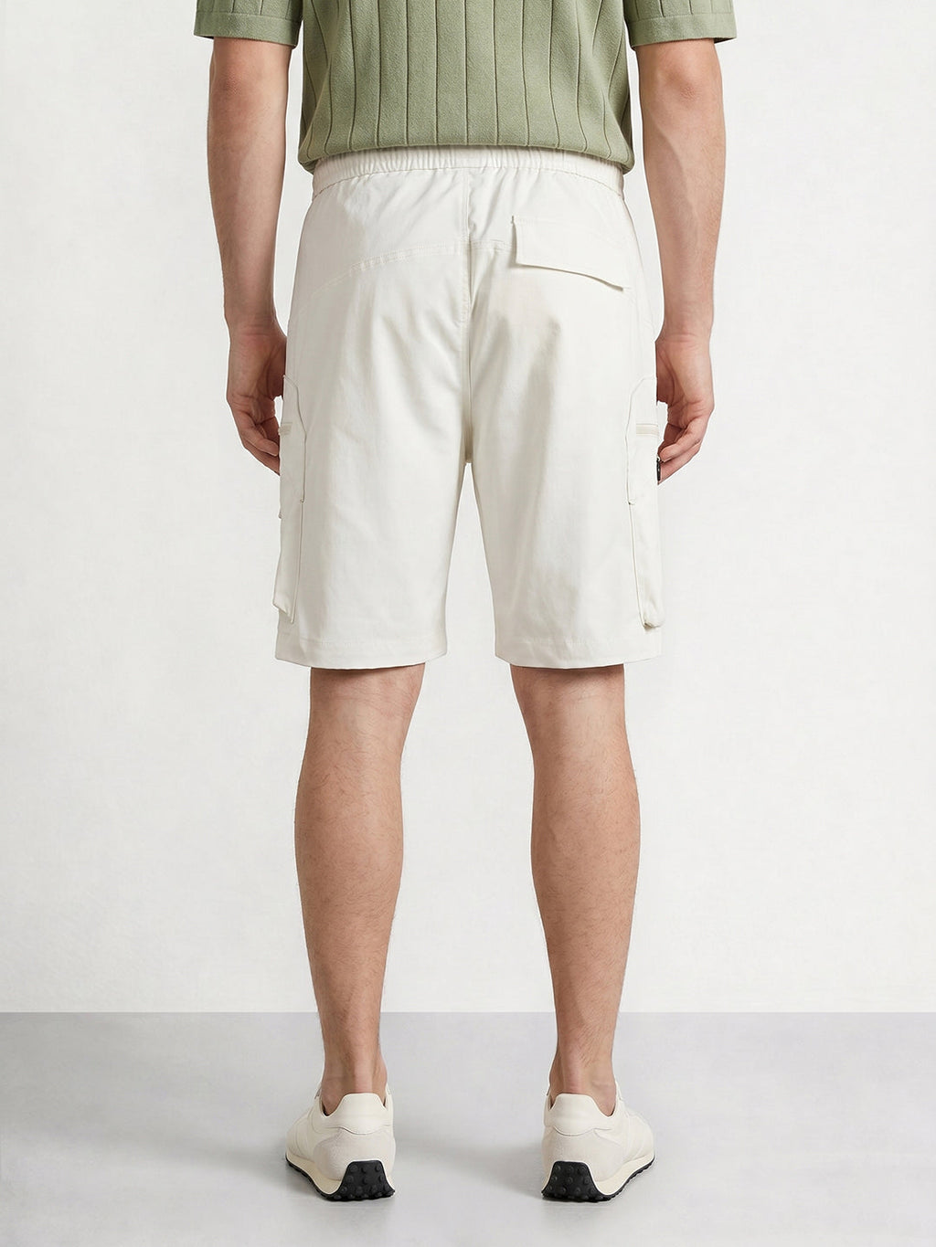 Men's White Relaxed Fit Solid Utility Shorts