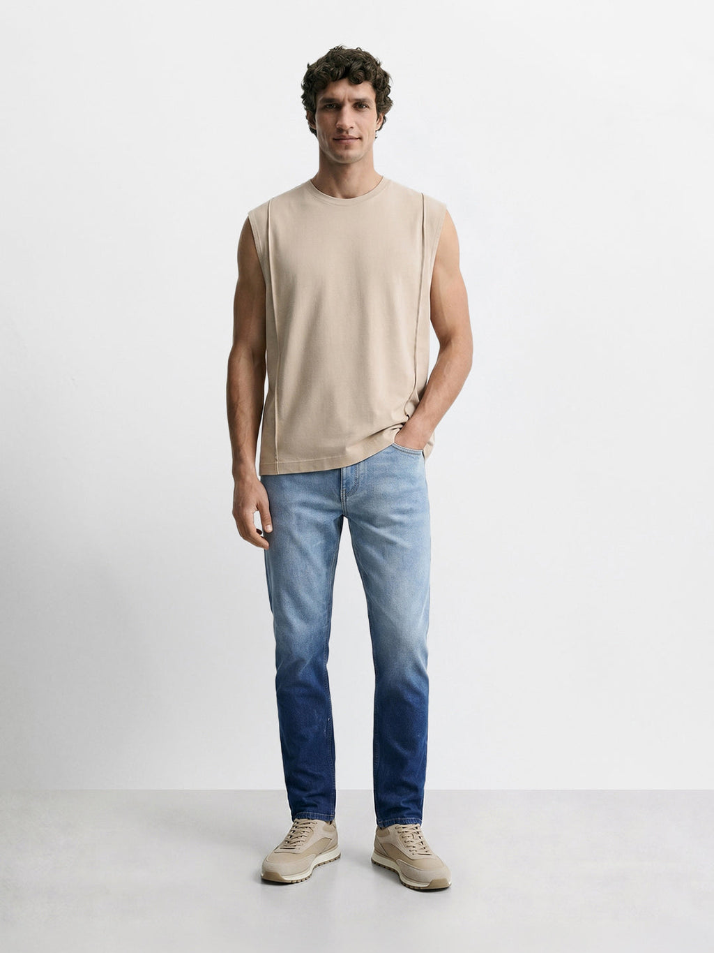 Men's Grey Relaxed Fit Solid Casual Trousers