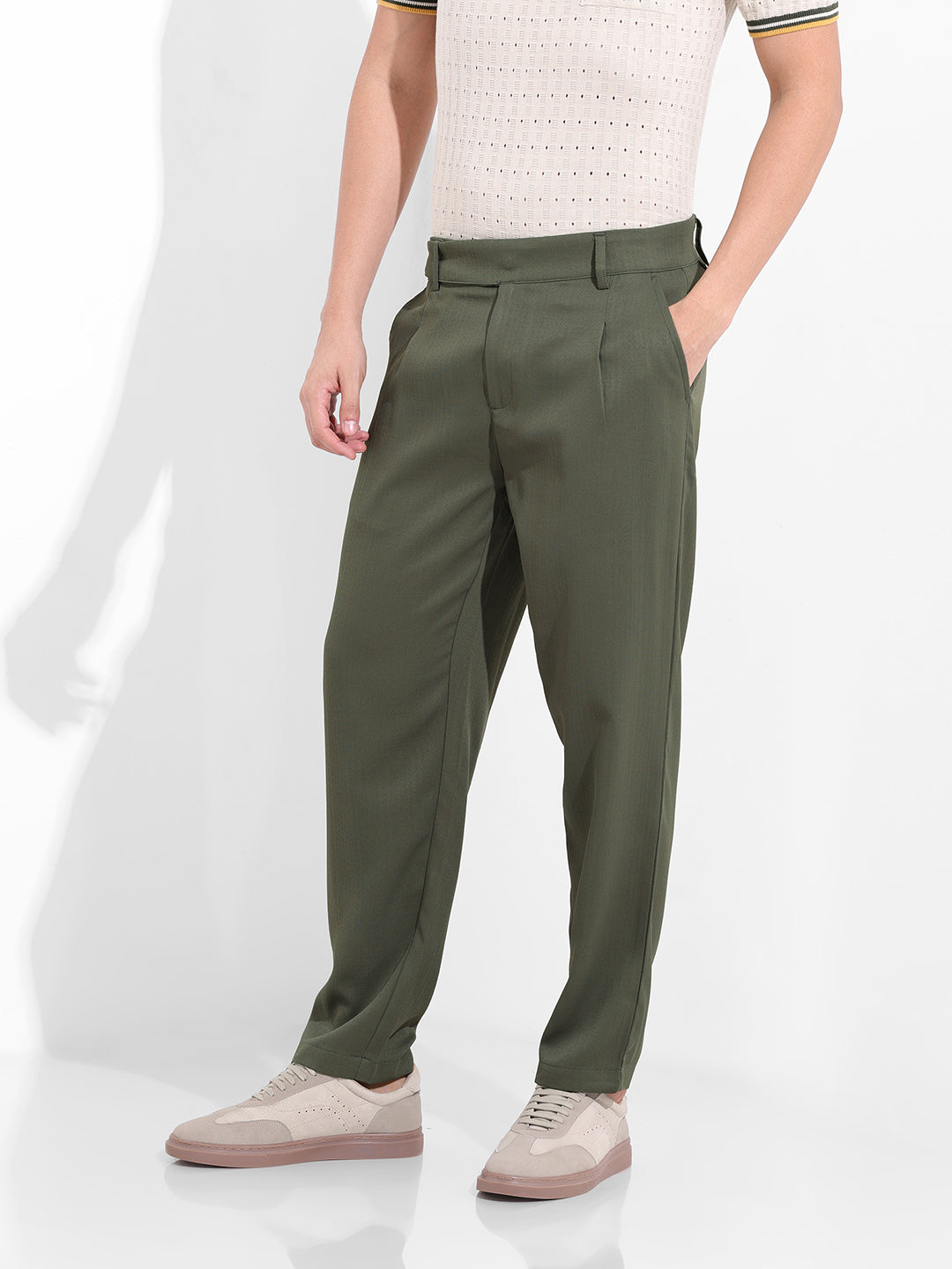 Men's Earthy Green Regular Fit Solid Casual Trouser