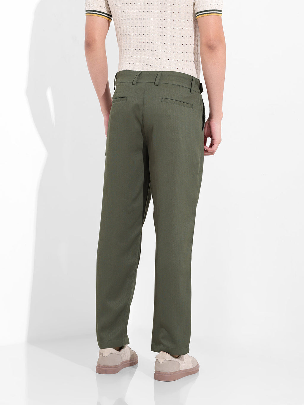 Men's Earthy Green Regular Fit Solid Casual Trouser