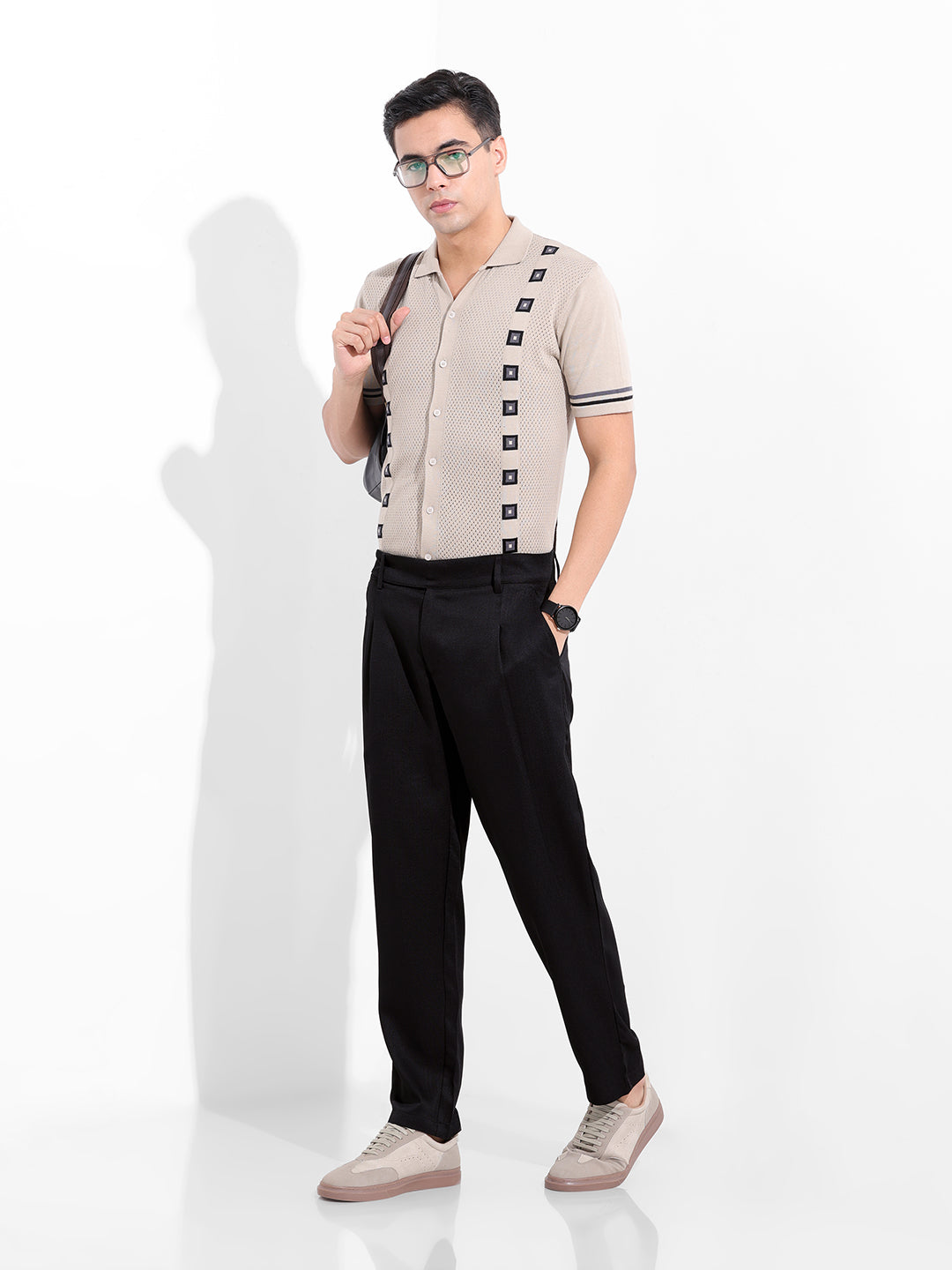 Men's Black Regular Fit Solid Casual Trouser