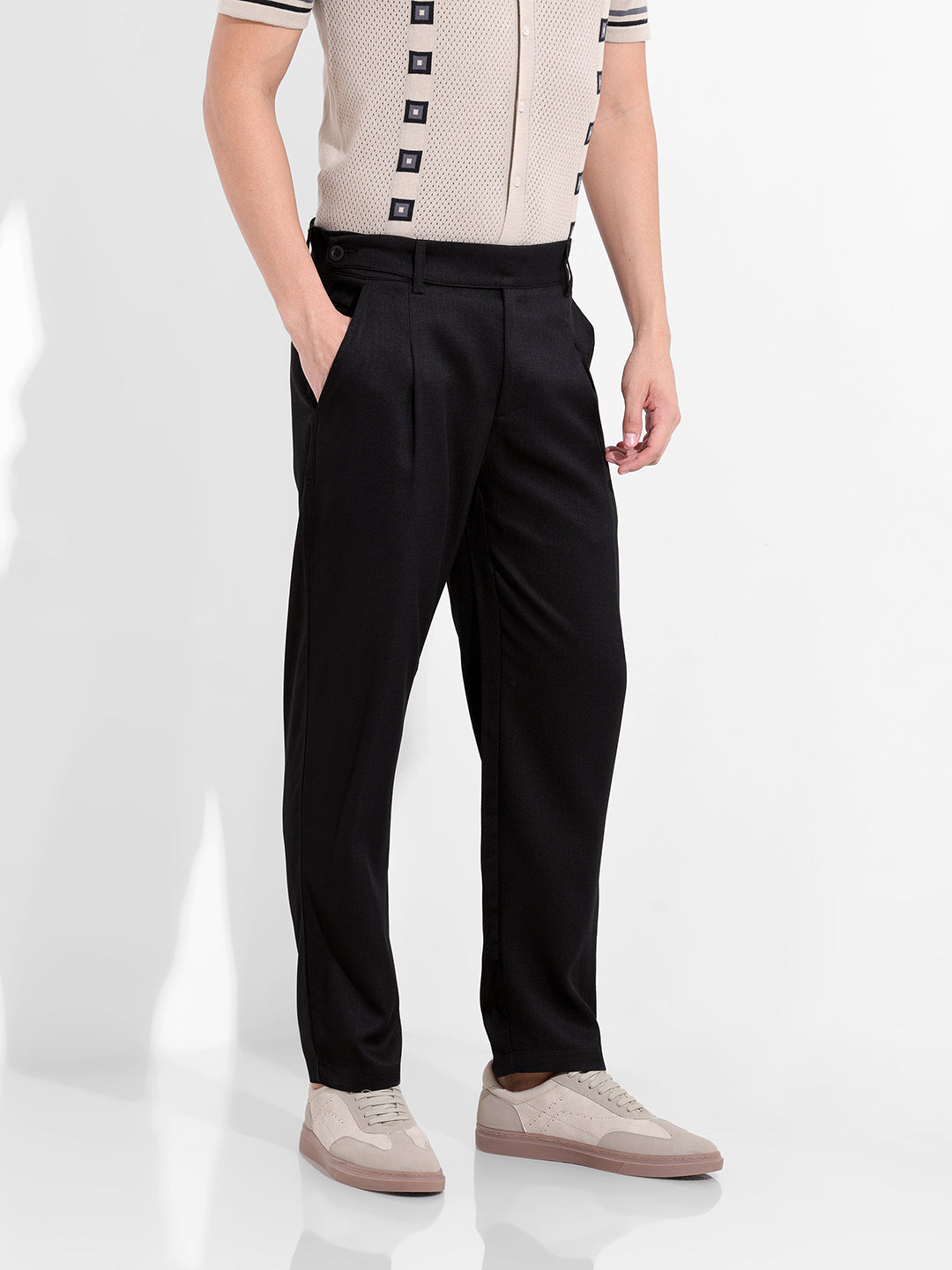 Men's Black Regular Fit Solid Casual Trouser