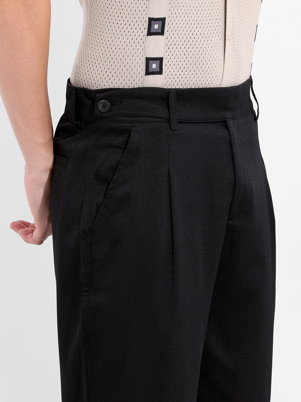 Men's Black Regular Fit Solid Casual Trouser