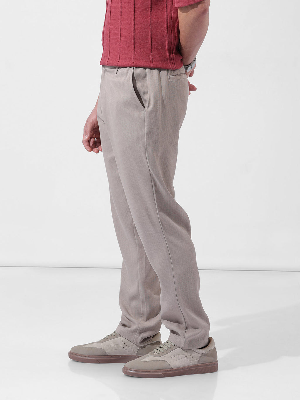 Men's Grey Regular Fit Solid Casual Trouser