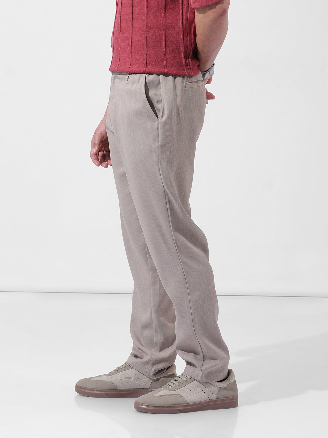 Men's Grey Regular Fit Solid Casual Trouser