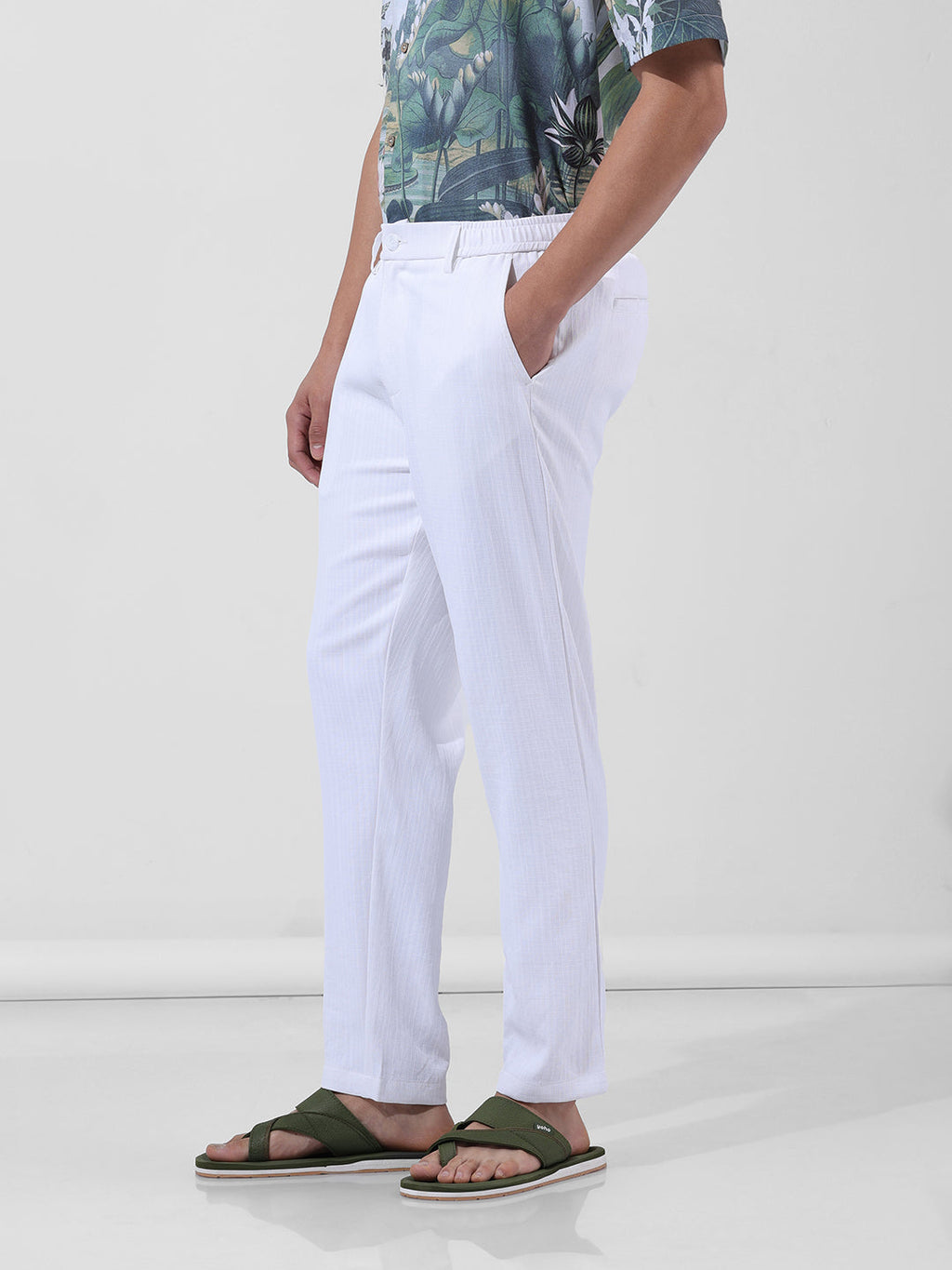 Men's White Regular Fit Solid Casual Trouser