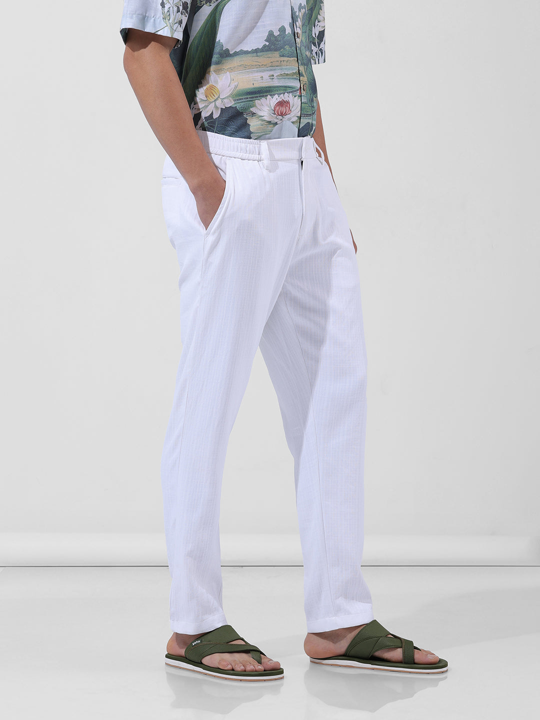 Men's White Regular Fit Solid Casual Trouser