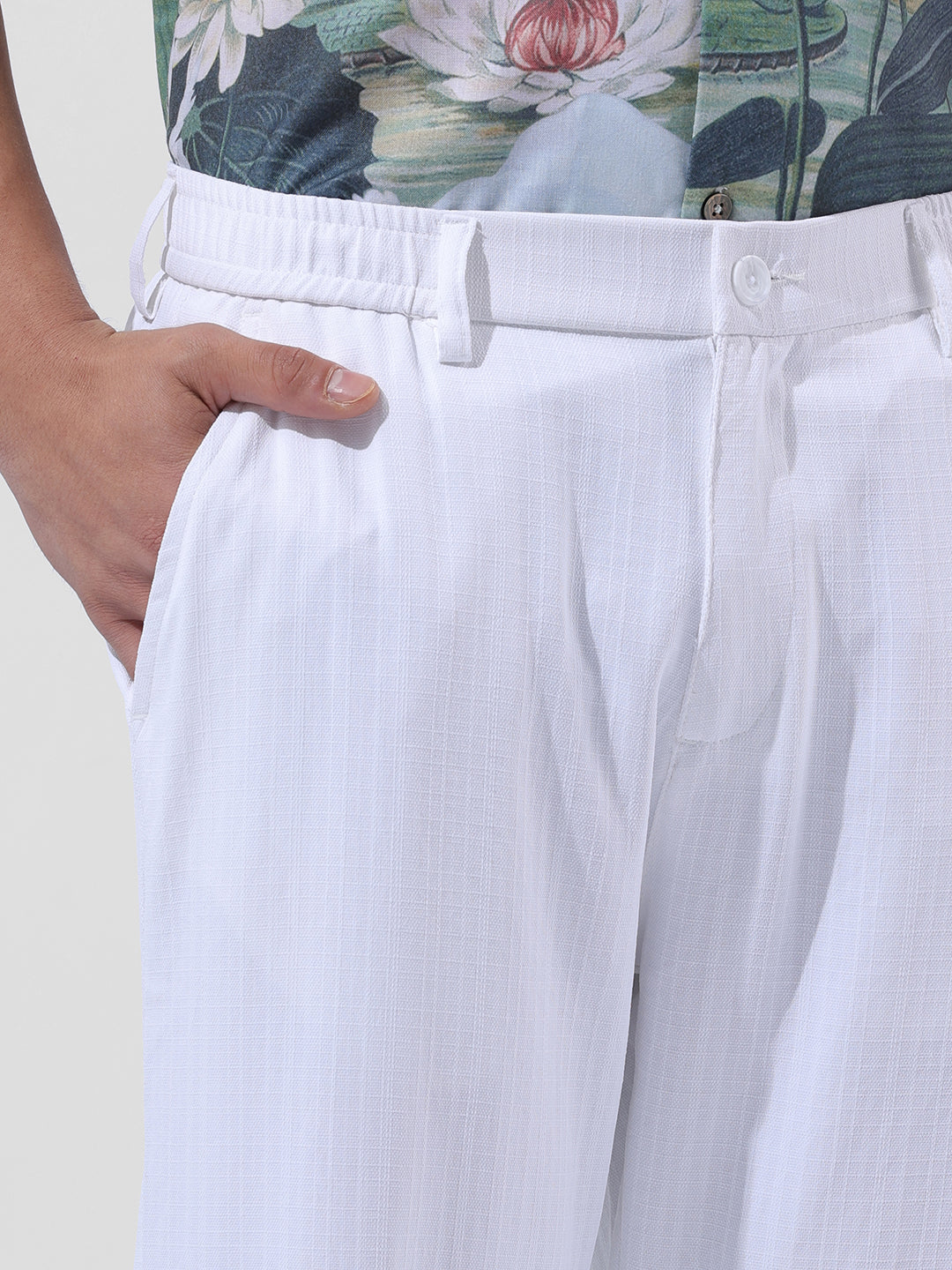 Men's White Regular Fit Solid Casual Trouser