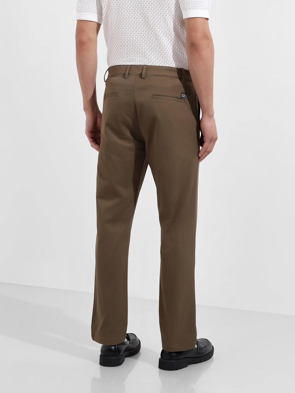 Men's Dark Khaki Regular Fit Solid Casual Trouser