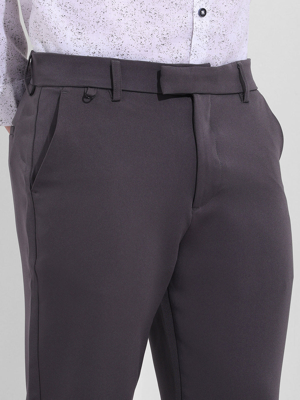Men's Dark Grey Slim Fit Solid Casual Trouser