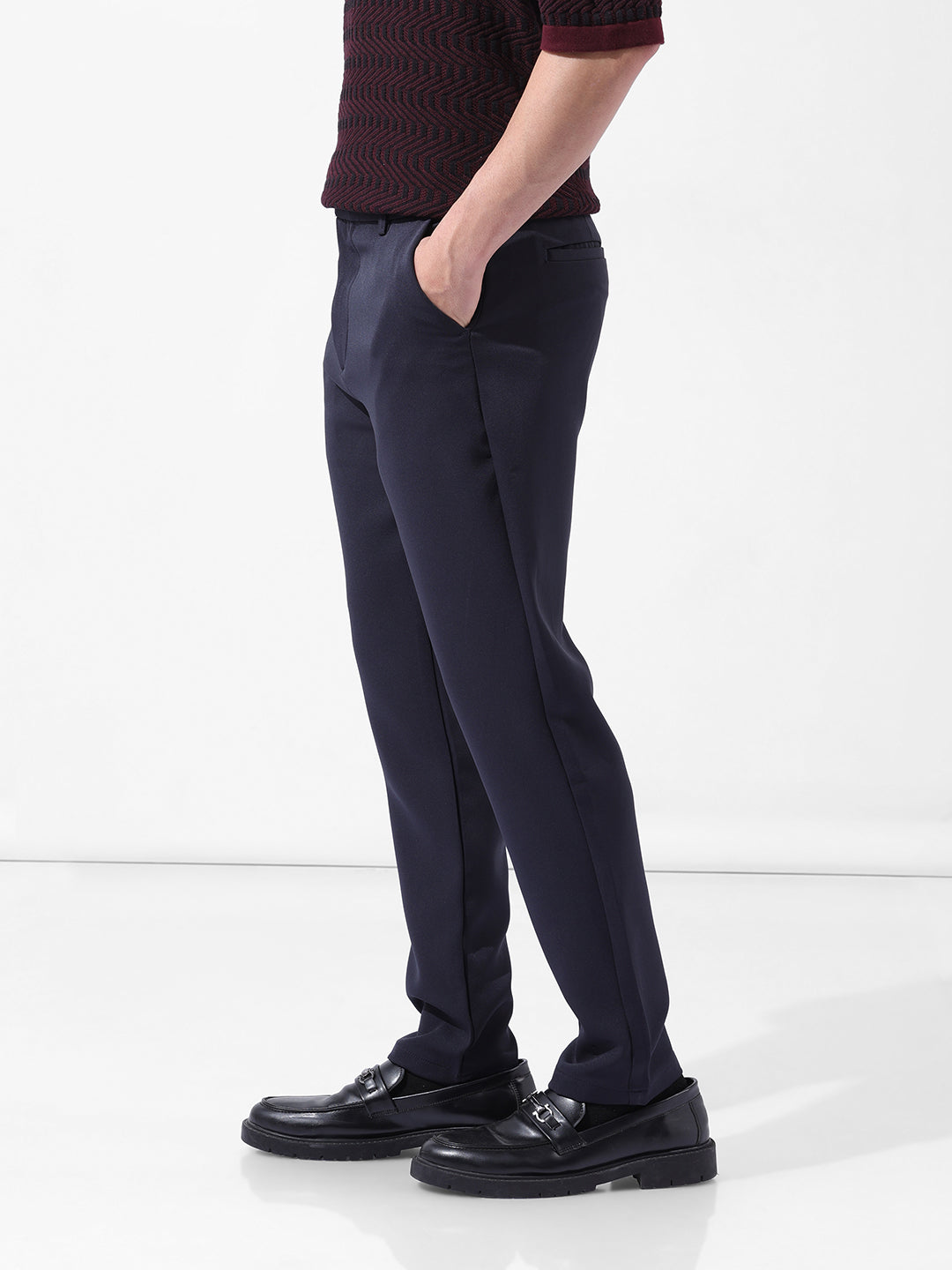 Men's Navy Blue Slim Fit Solid Casual Trouser