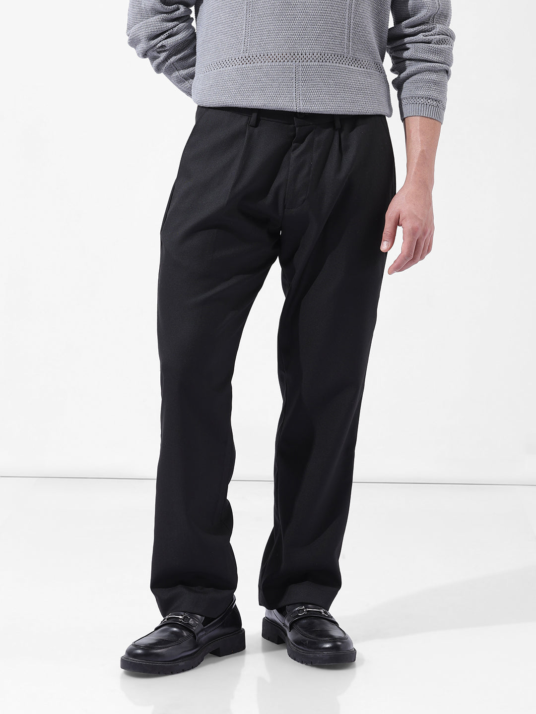 Men's Black Slim Fit Solid Casual Trouser