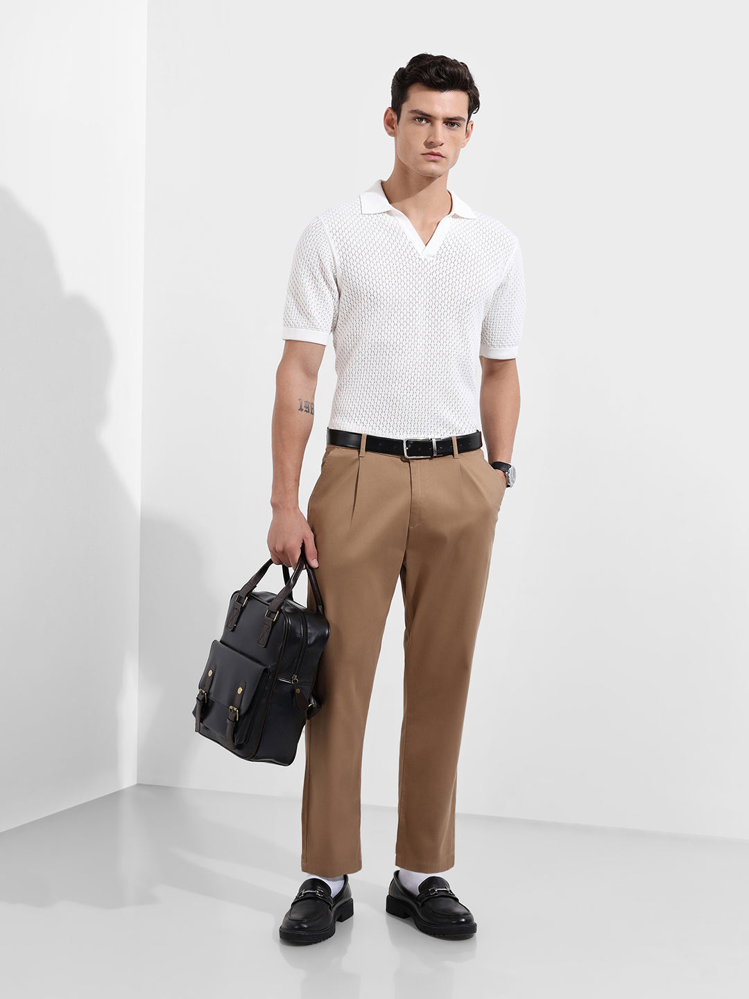 Men's Khaki Relaxed Fit Solid Casual Chinos