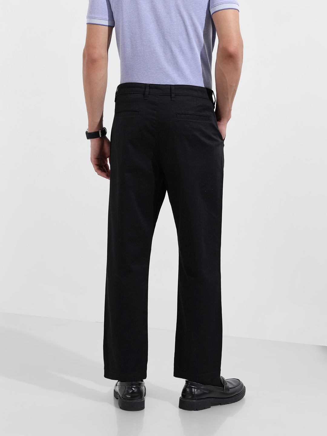 Men's Black Relaxed Fit Solid Casual Chinos