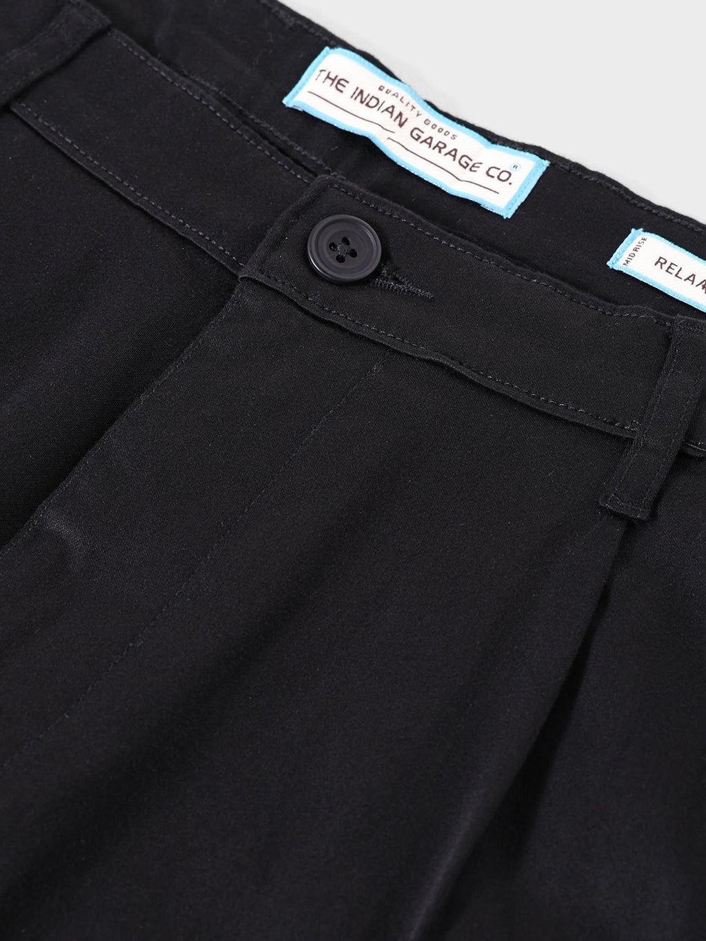 Men's Black Relaxed Fit Solid Casual Chinos