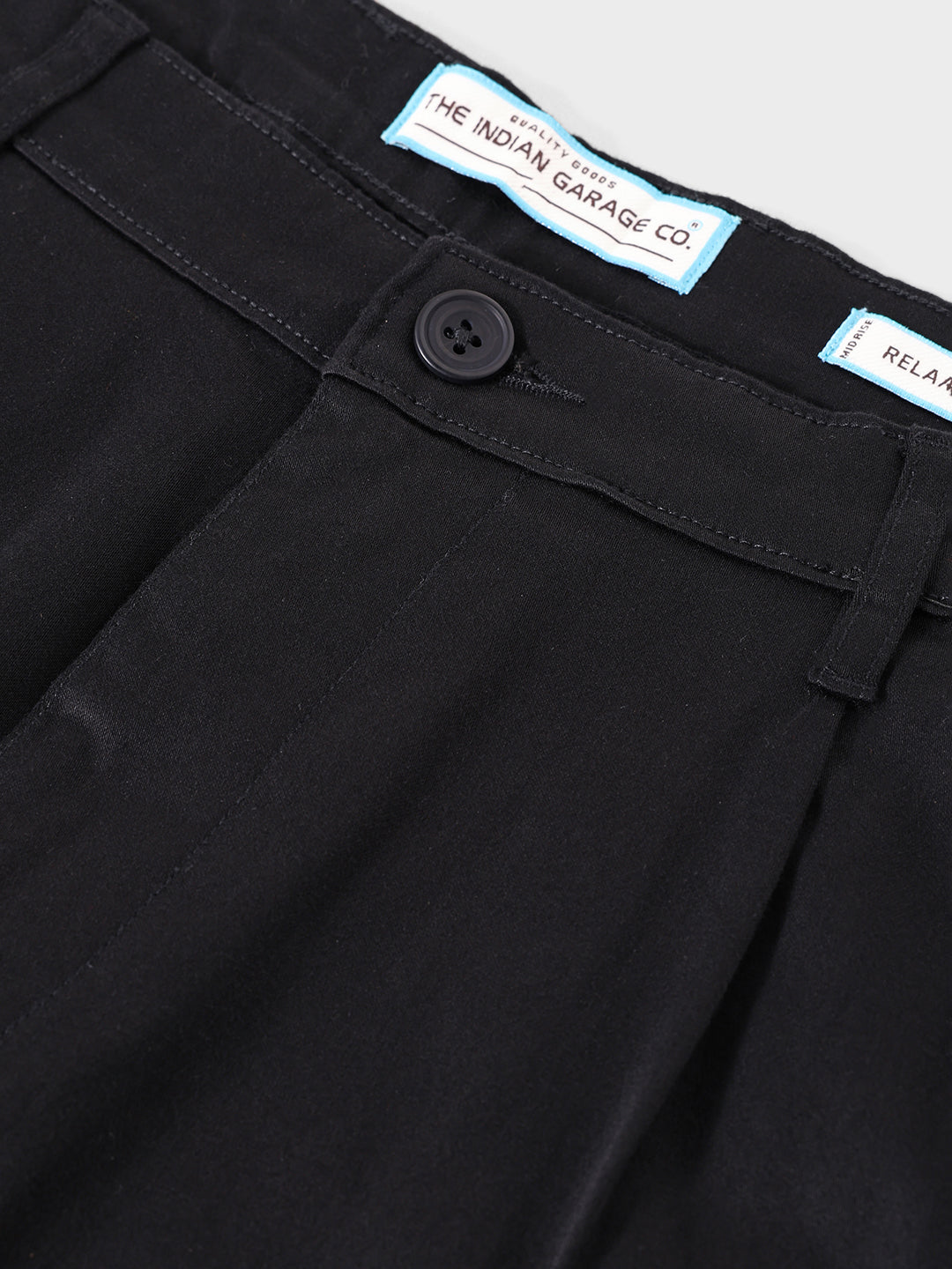 Men's Black Relaxed Fit Solid Casual Chinos