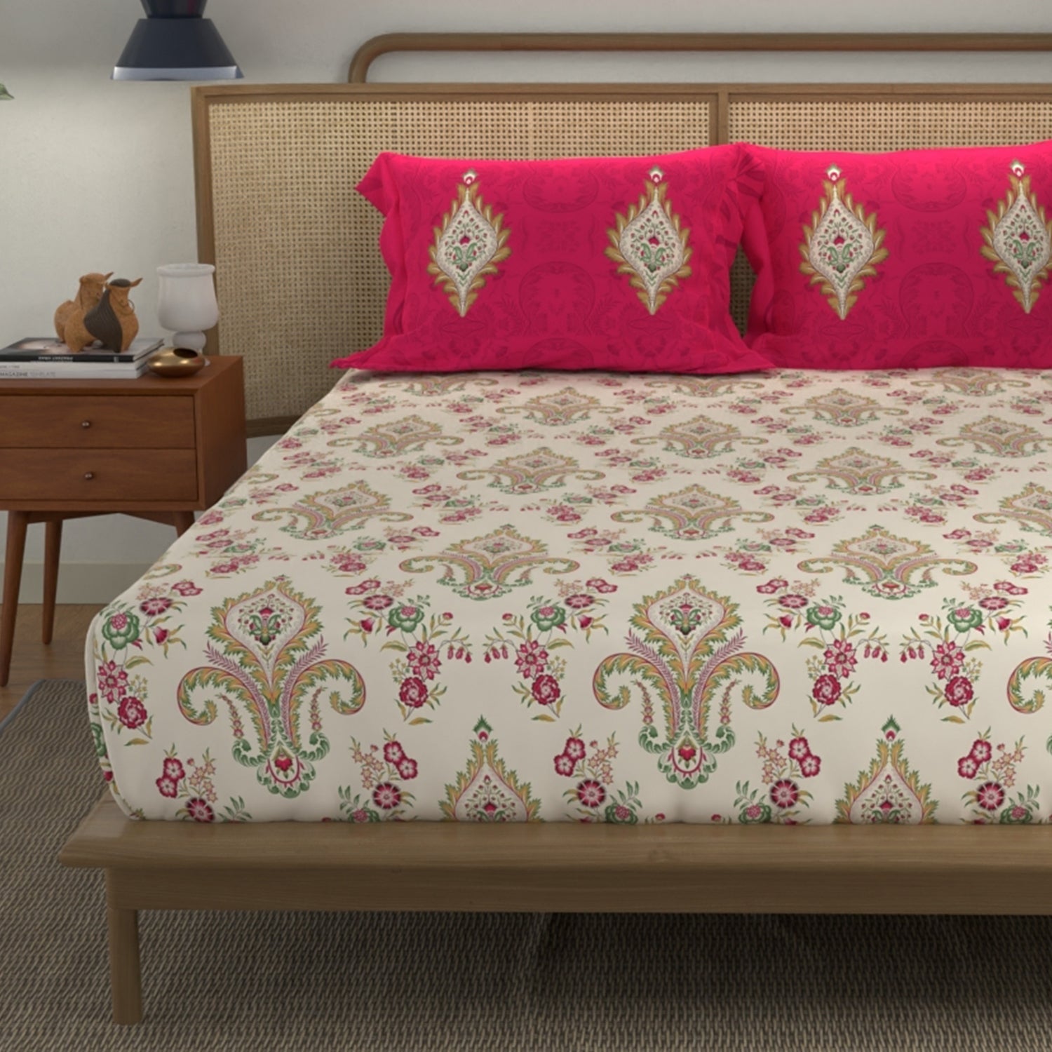 Divine Collection - Cotton Bedsheet With 2 Pillow Covers, Motif Red
