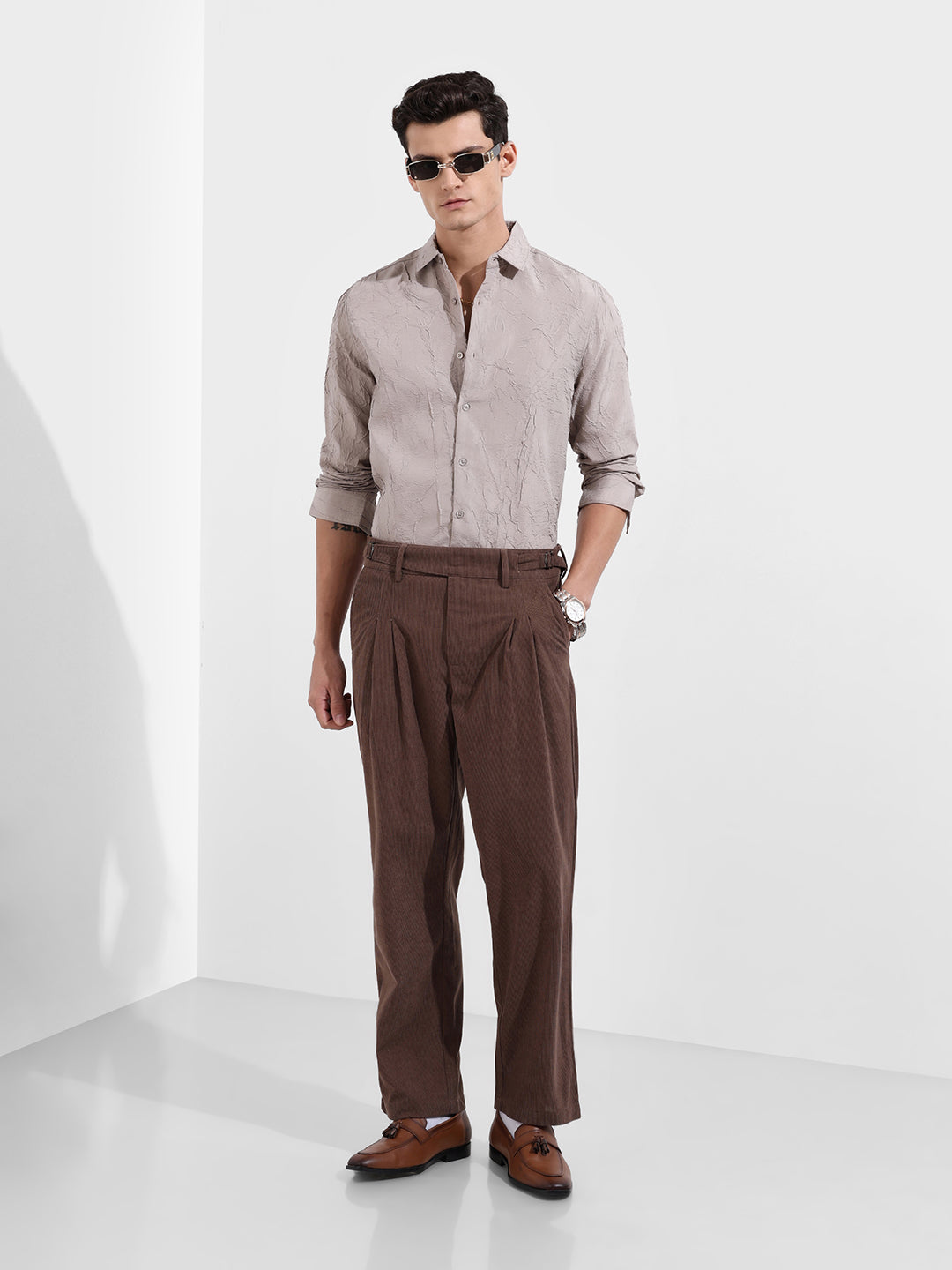 Men's Brown Relaxed Fit Textured Casual Trousers
