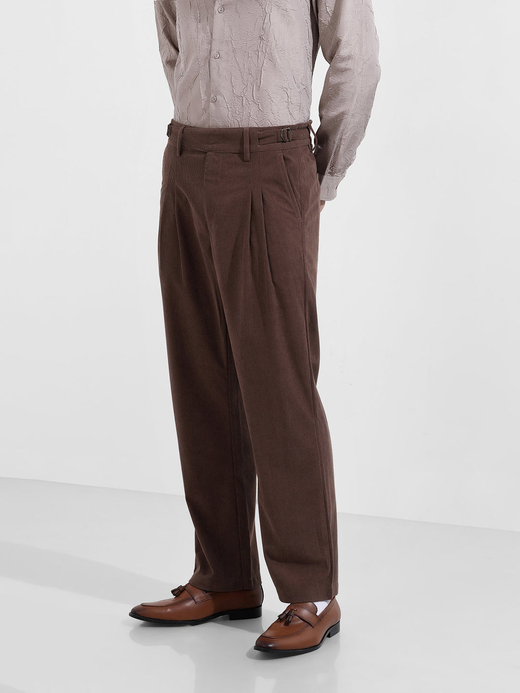 Men's Brown Relaxed Fit Textured Casual Trousers