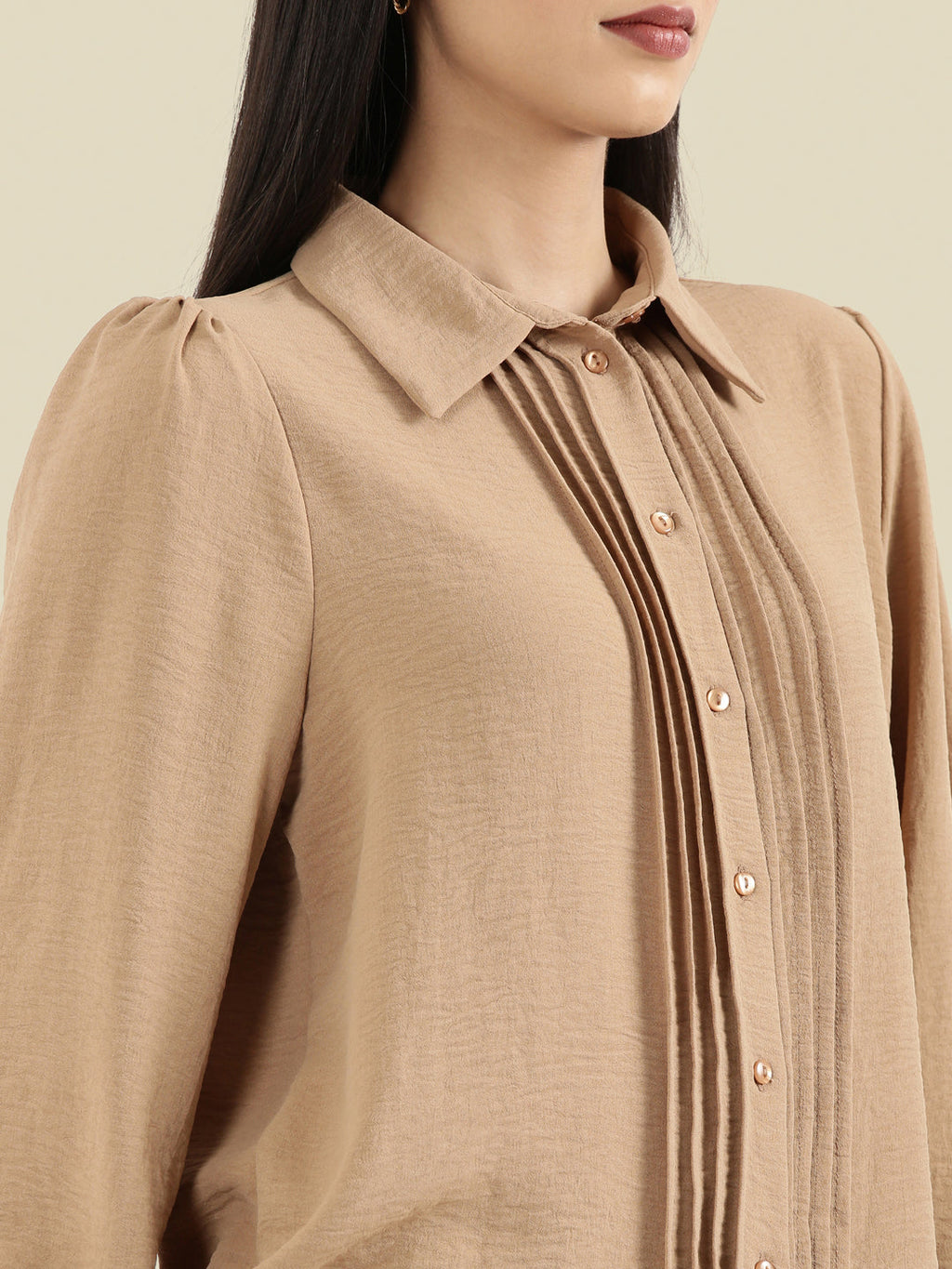 Hammered Classic Collar Pintuck Shirt