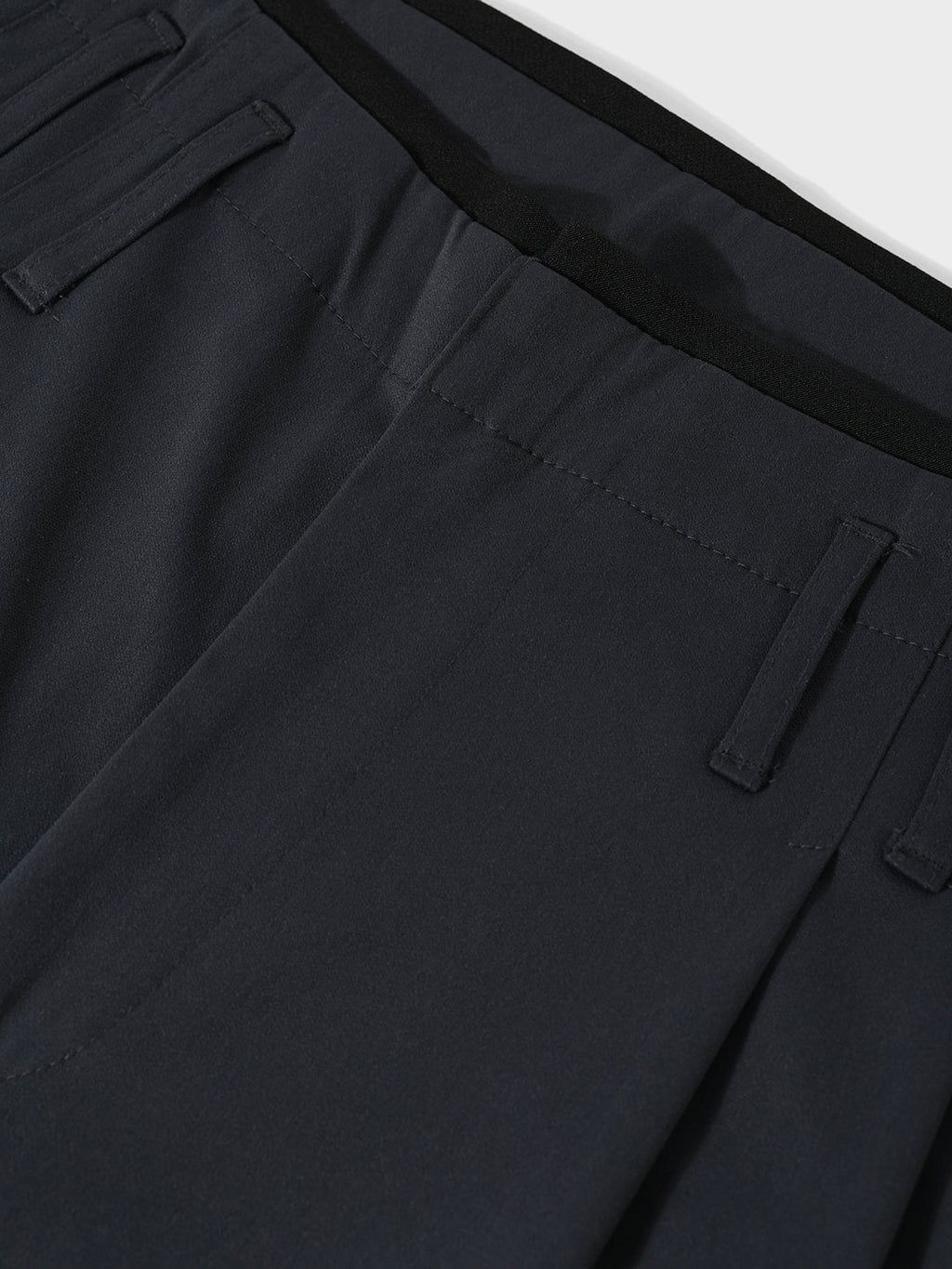 Men's Silver Relaxed Fit Casual Solid Trousers